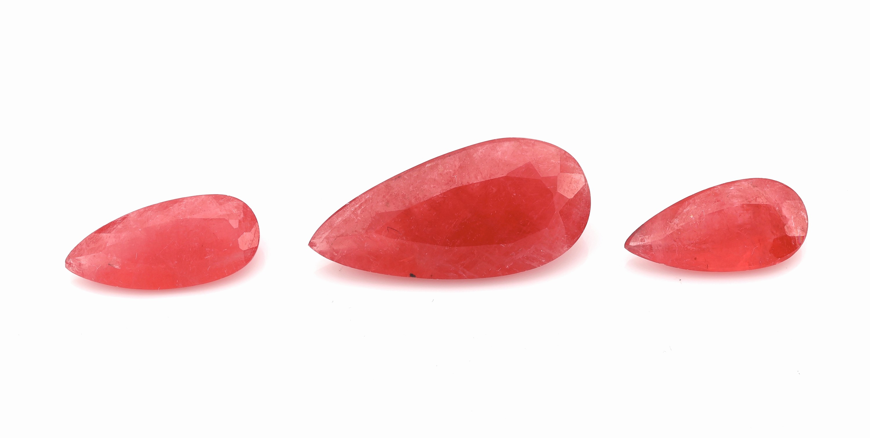Lot 3 lose Rhodonite zus. ca. 9.05 ct, facett. Tropfen in versch. Größen