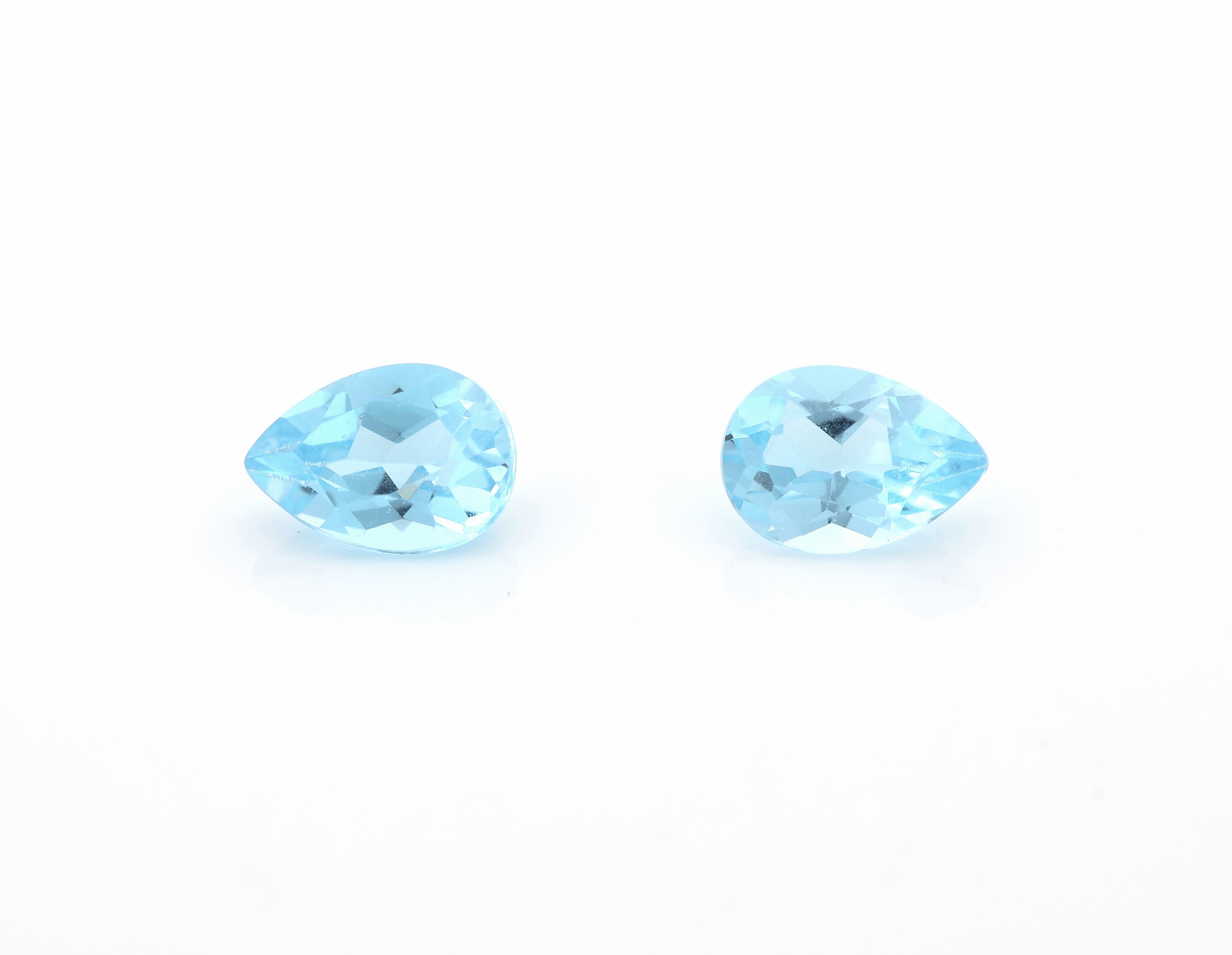 Detail a: Lot 11 lose facett. Topase, zus. 9.66 ct, facett. Tropfen in versch. Größen und Farbnuancen