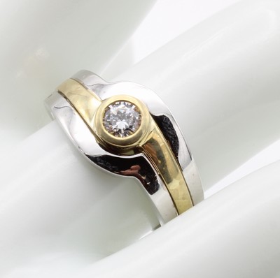 Image Ring mit Brillantsolitär, GG/WG 585/000, Brill. ca. 0.25 ct feines Weiß/si, ...