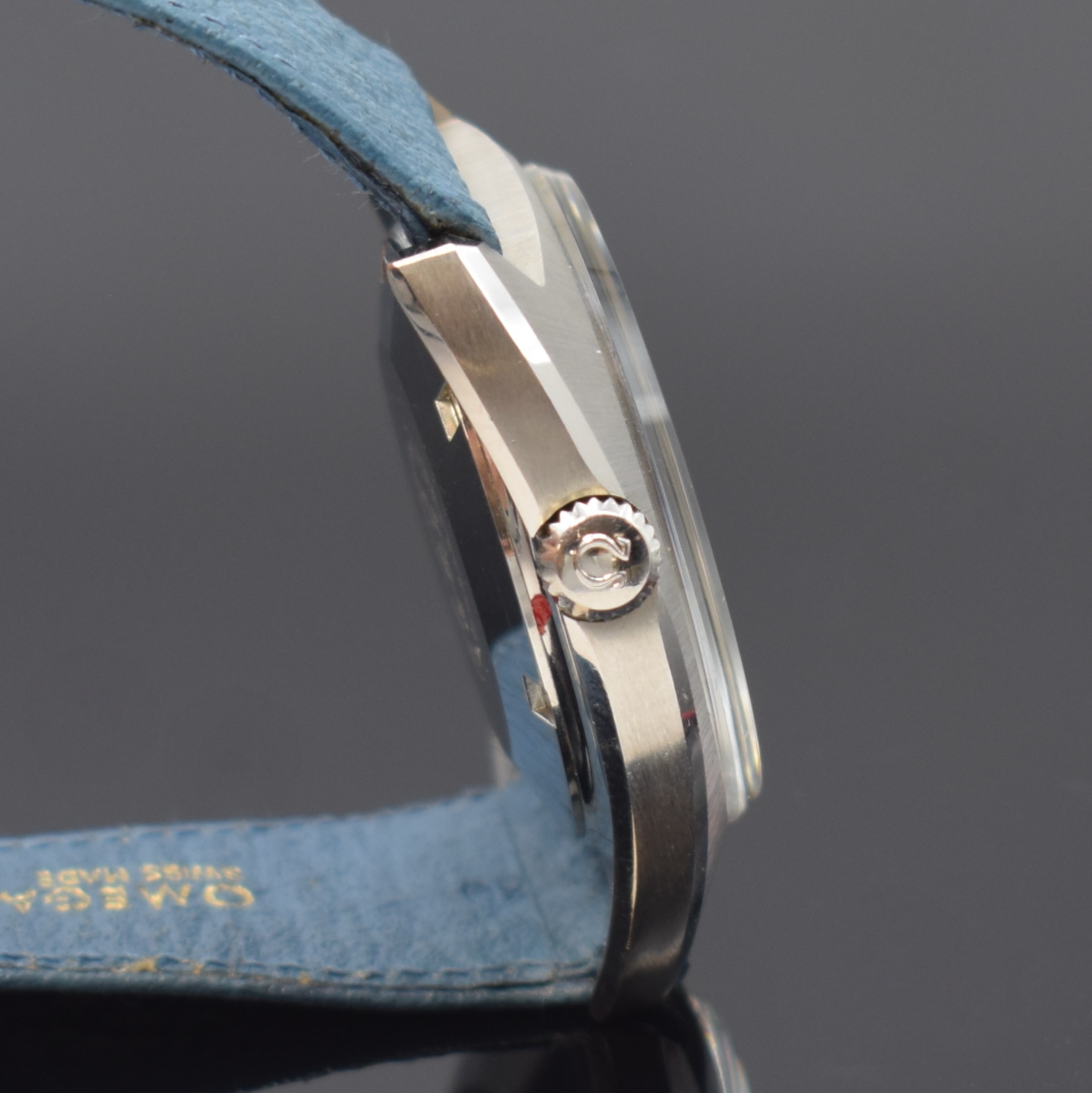 Detail d: OMEGA Seamaster Chronostop nahezu neuwertige Herrenarmbanduhr in Stahl Referenz 145.008, Schweiz um 1969, Handaufzug, verschr. 2-tlg. Geh. m. ...