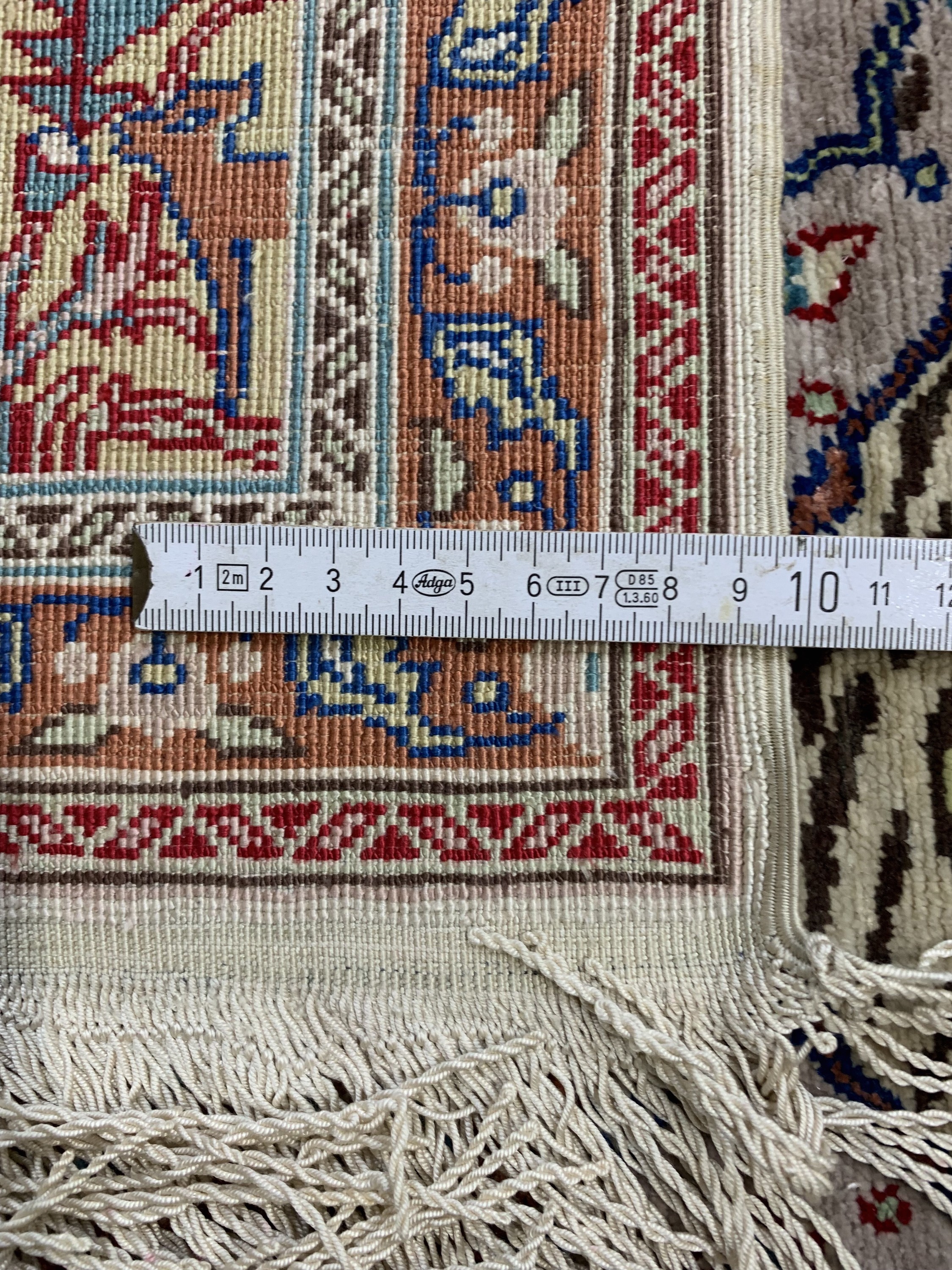 Detail g: Seiden Kayseri fein, Türkei, Mitte 20.Jhd, reine Naturseide, ca. 153 x 103 cm, EHZ: 2