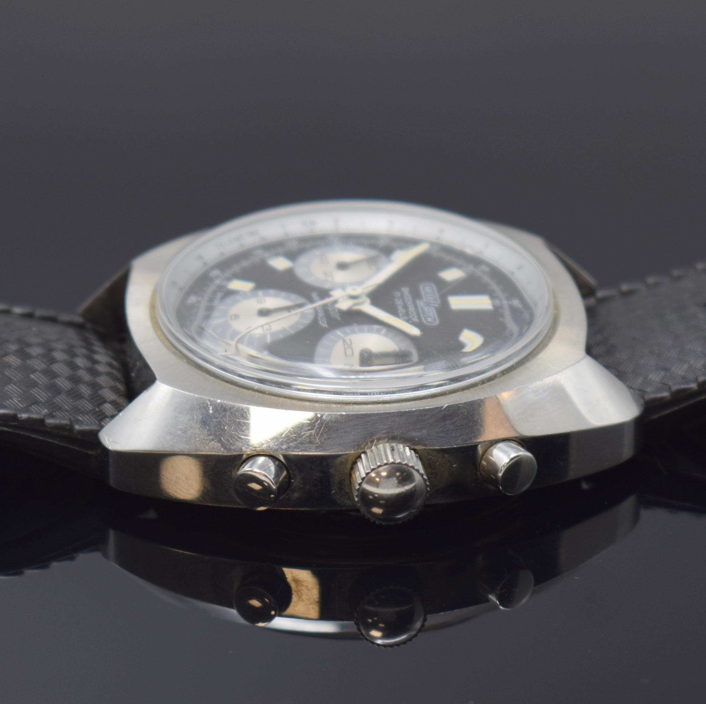 Detail b: NICOLET WATCH Taucher-Chronograph Referenz 965101 G, Handaufzug, Schweiz um 1972, massives Edelstahlgeh. inkl. orig. Tropic- Band, Boden verschr., ...