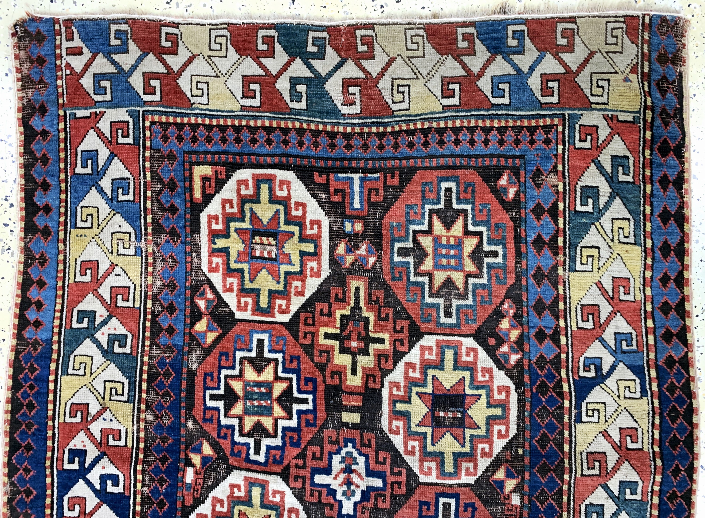 Detail a: Antiker"Moghan"Kazak, Kaukasus, 19.Jhd, Wolle auf Wolle, ca. 180 x 140 cm, verkürzt, EHZ: 4