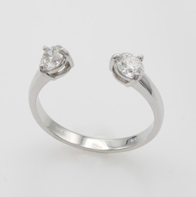 Image Ring mit Brillanten, WG 750/000, 2 Brill. in Krappenfassungen zus. ca. 0.65 ct ...