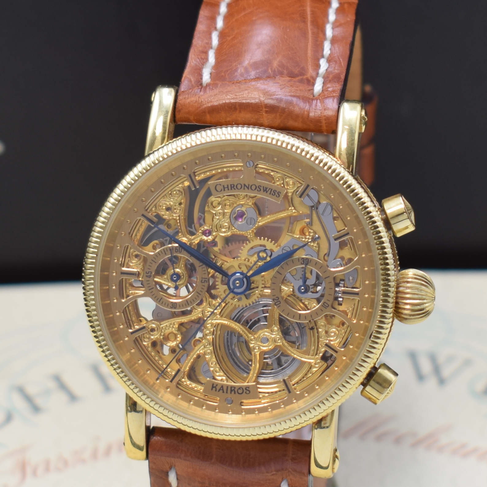 Detail a: CHRONOSWISS KAIROS auf 600 Stück limitierte Herrenarmbanduhr mit Chronograph in GG 750/000 Referenz CH 2321, Schweiz um 1992, Handaufzug, beids. ...