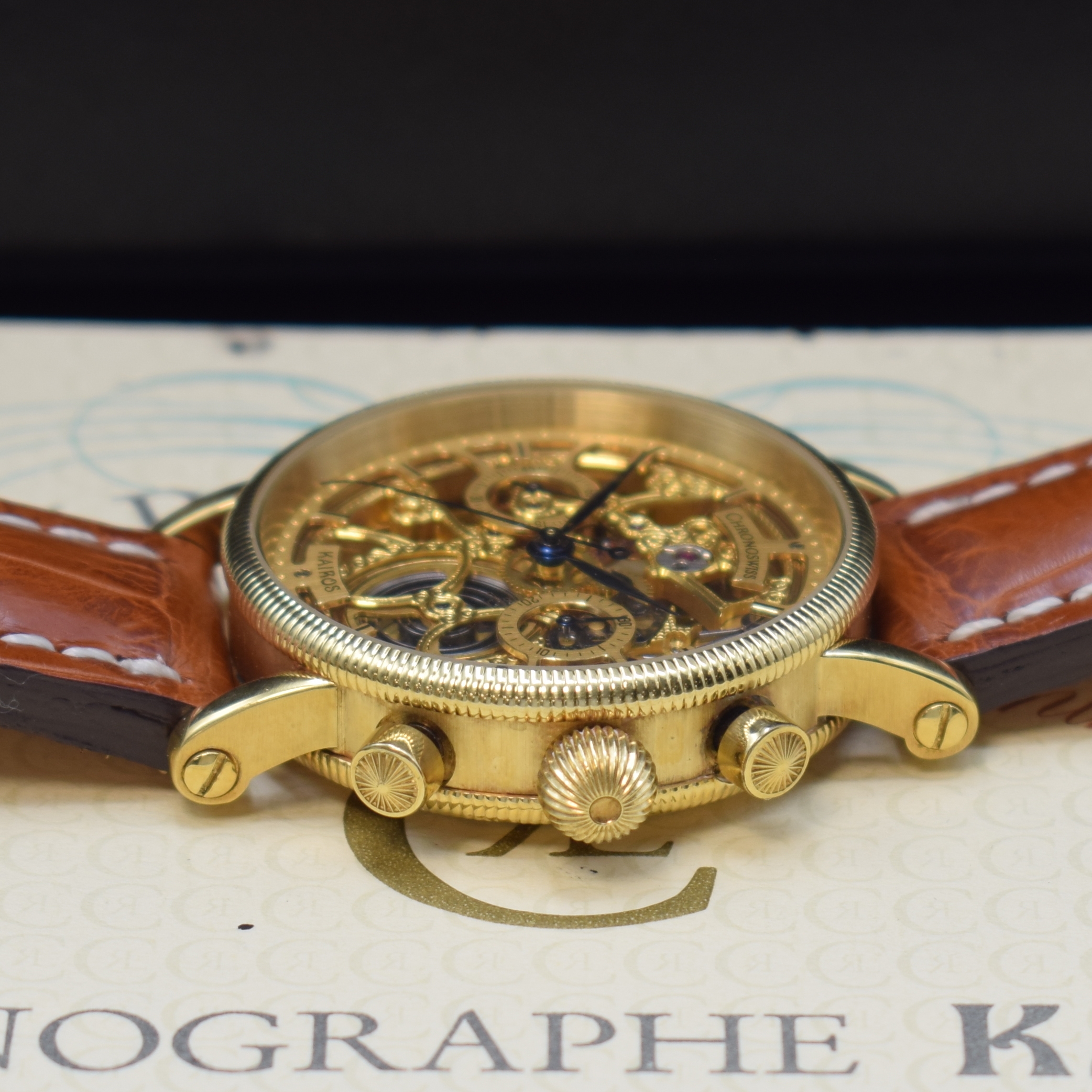 Detail b: CHRONOSWISS KAIROS auf 600 Stück limitierte Herrenarmbanduhr mit Chronograph in GG 750/000 Referenz CH 2321, Schweiz um 1992, Handaufzug, beids. ...