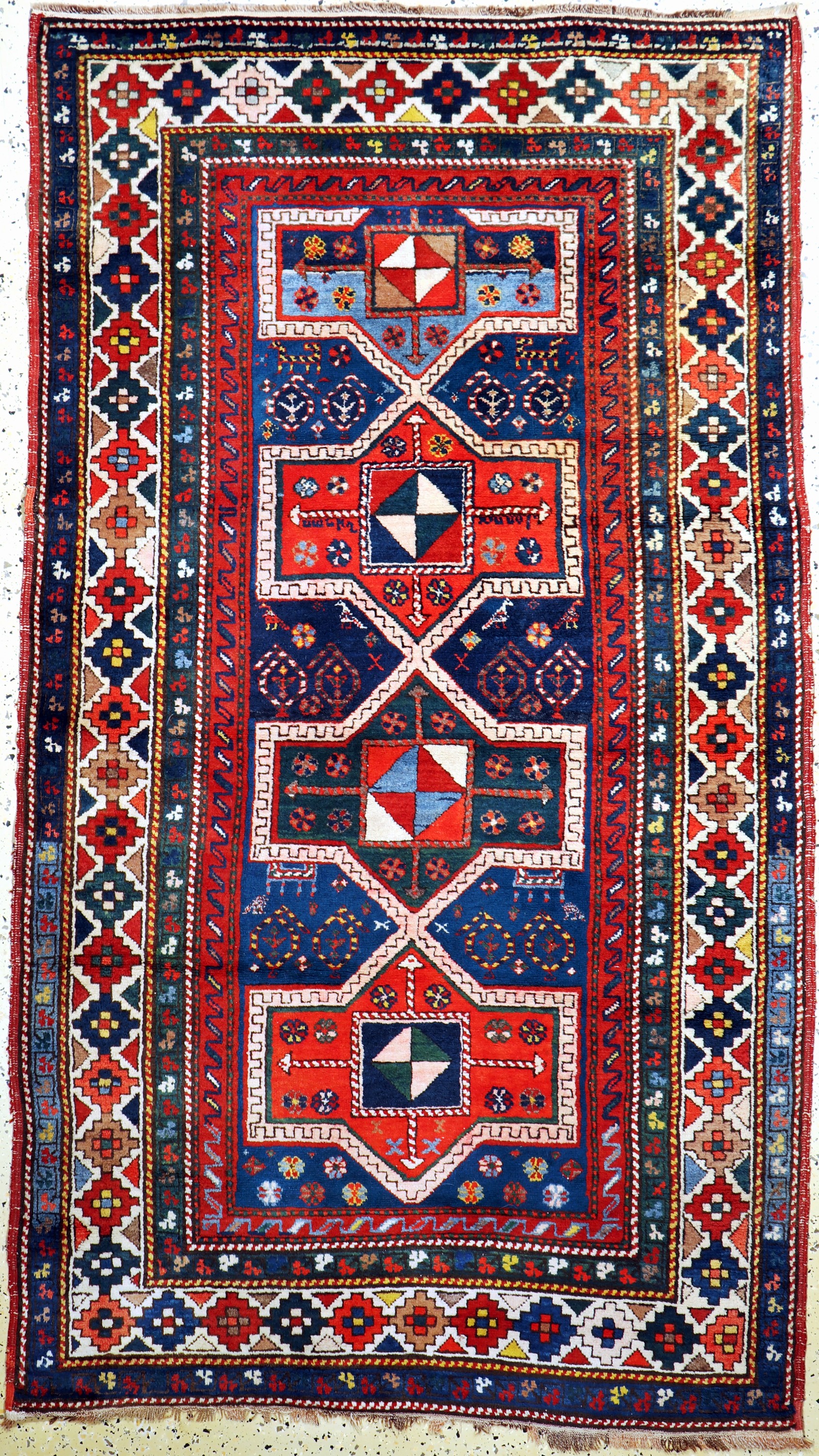 Kazak alt, Kaukasus, Anfang 20.Jhd, Wolle auf Wolle, ca. 220 x 125 cm, EHZ: 2