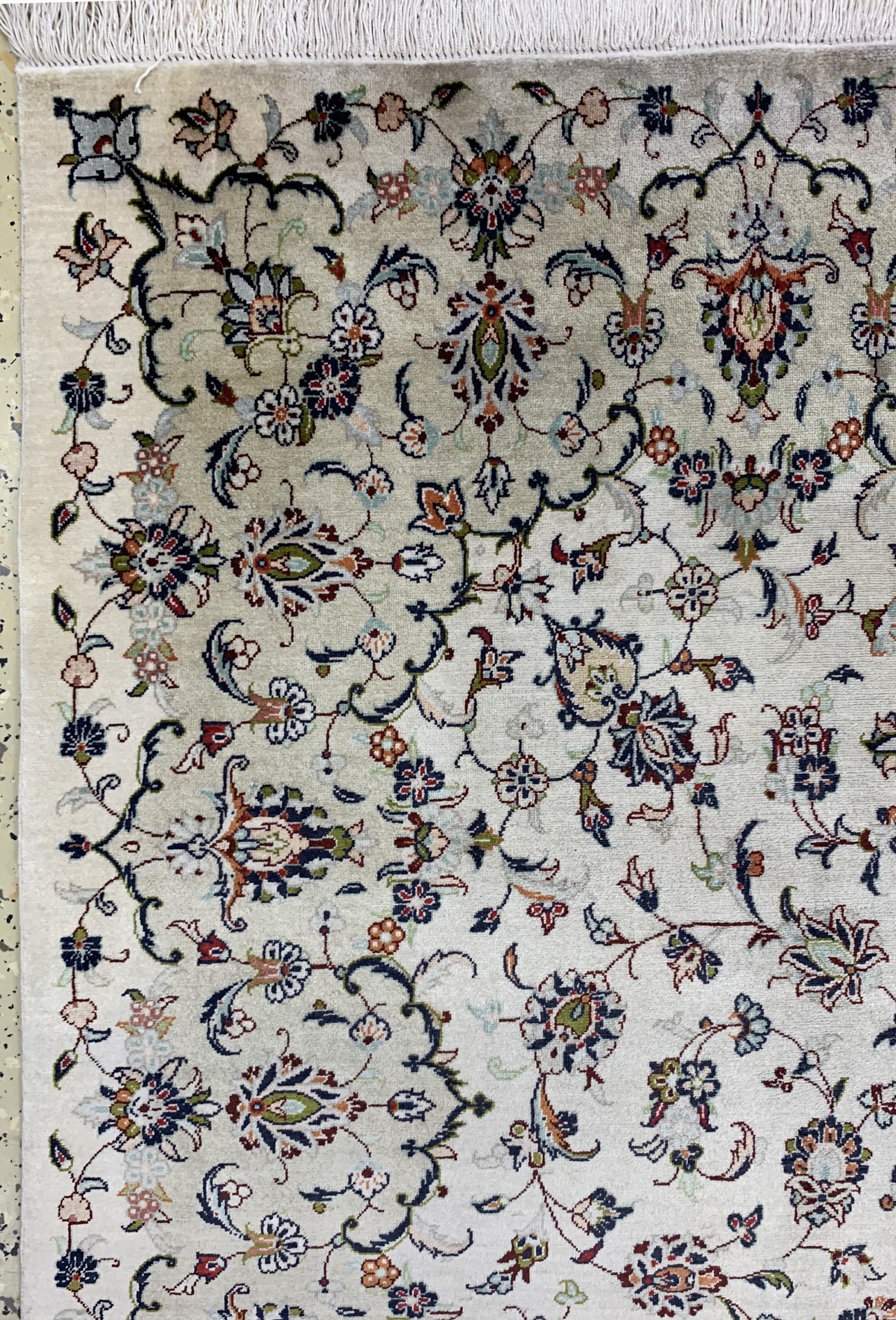 Detail d: Keschan Seide fein, Persien, Ende 20.Jhd, reine Naturseide, ca. 152 x 98 cm, EHZ: 1-2