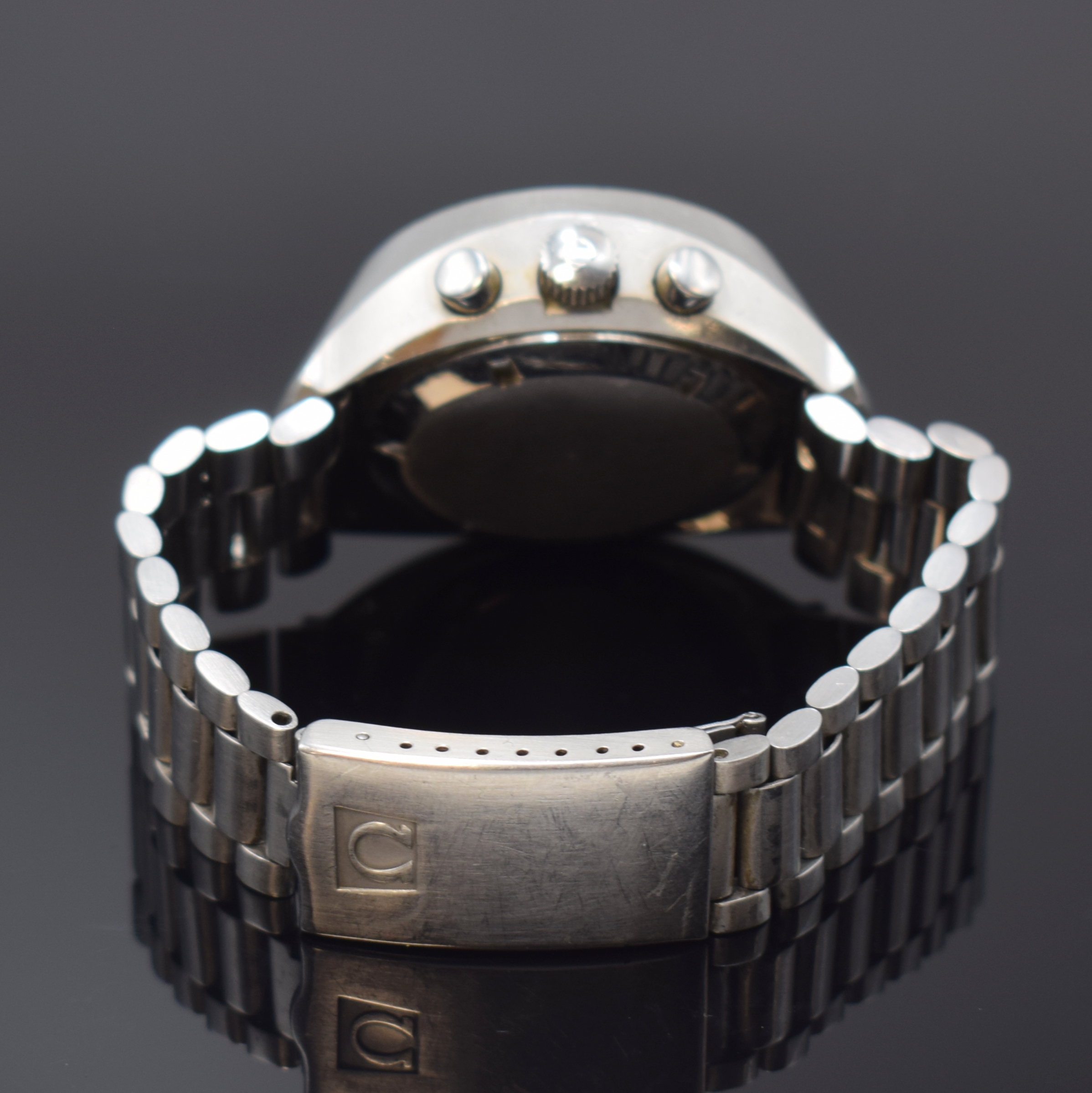 Detail b: OMEGA Speedmaster Professional Mark III Armbandchronograph Referenz 176.002, Schweiz um 1972, Automatik, massives Edelstahlgeh., verschr. Boden m. ...