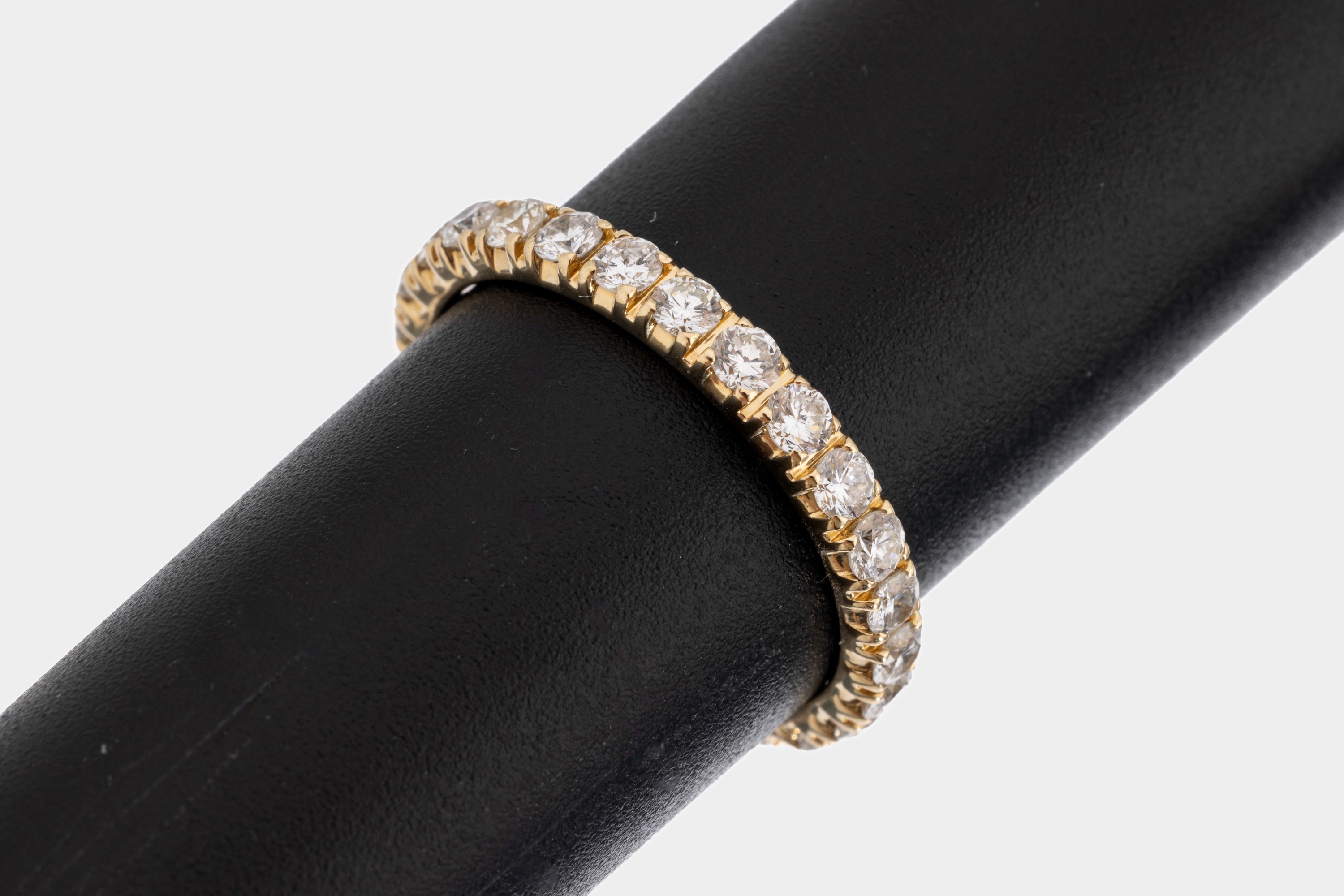14 kt Gold Brillant-Memoryring, GG 585/000,Brillanten zus. ca. 1.33 ct (grav.) feines Weiß-Weiß/vs-si, RW 56