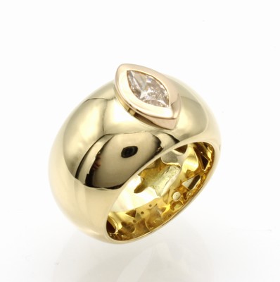 Image 26839857 - Massiver Ring mit Diamant, GG 750/000, Diamantnavette ca. 0.78 ct nat. light brown/si, ...