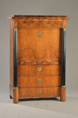 Image Biedermeier secretary, around 1830, walnut veneer, four-drawer body with vertical writing ...