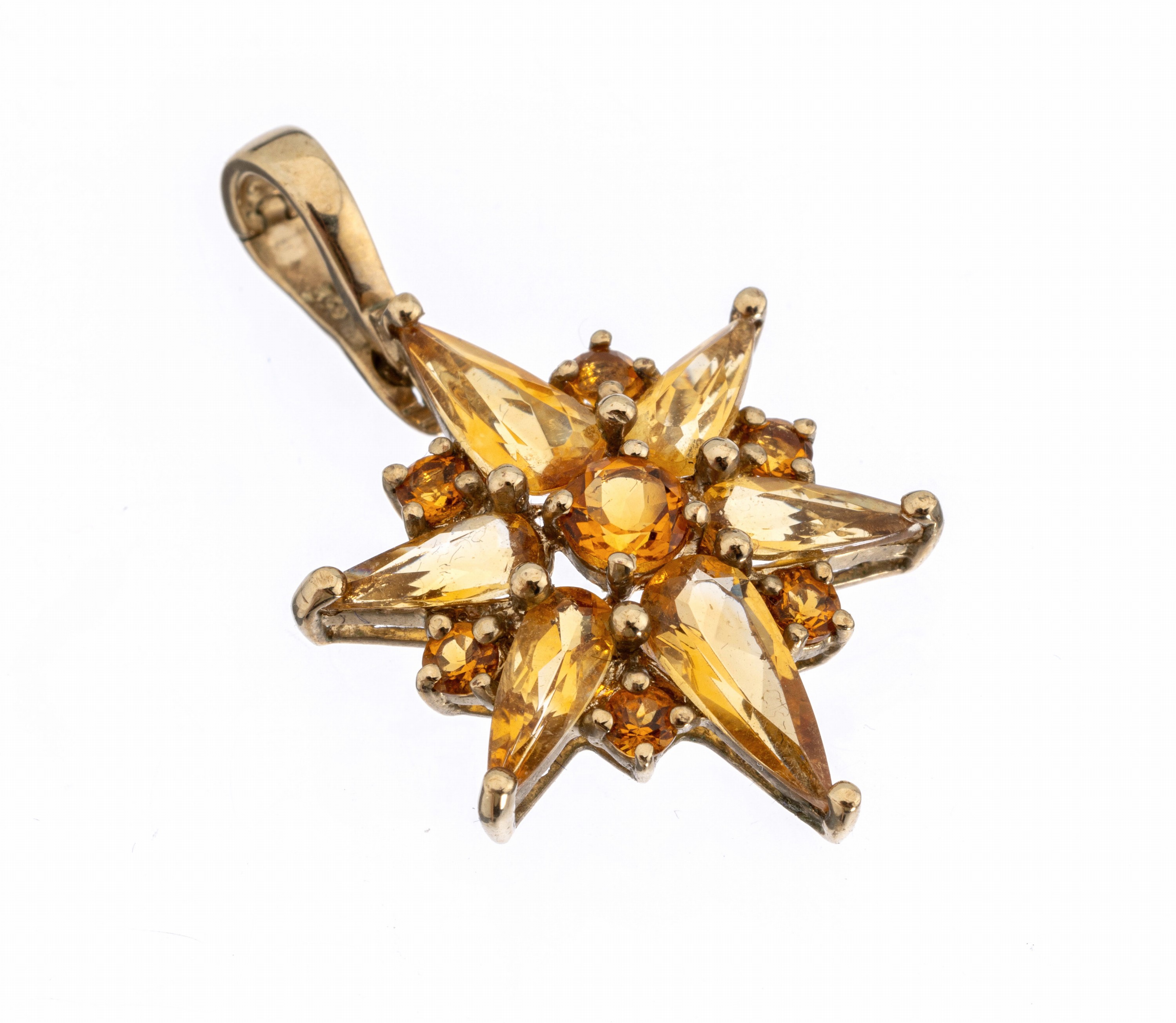 8 kt Gold Citrin-Clipanhänger, GG 333/000, sternf., Citrine in versch. Schliffformen und Farbnuancen zus. ca. 3.0 ct, ca. 3.1 x 2 cm