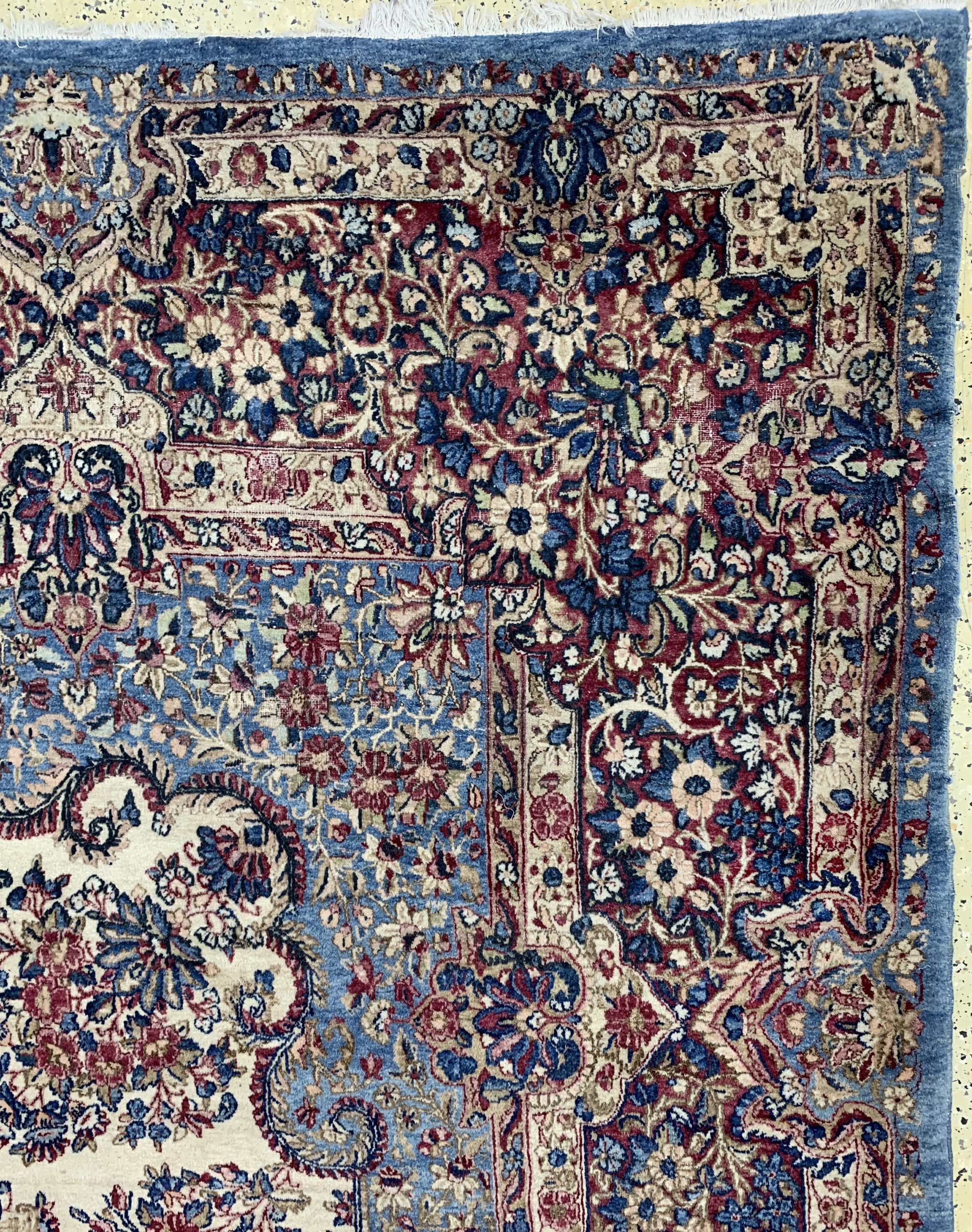 Detail e: Kerman"Lawar"antik, Persien, um 1900, Wolleauf Baumwolle, ca. 440 x 305 cm, EHZ: 3