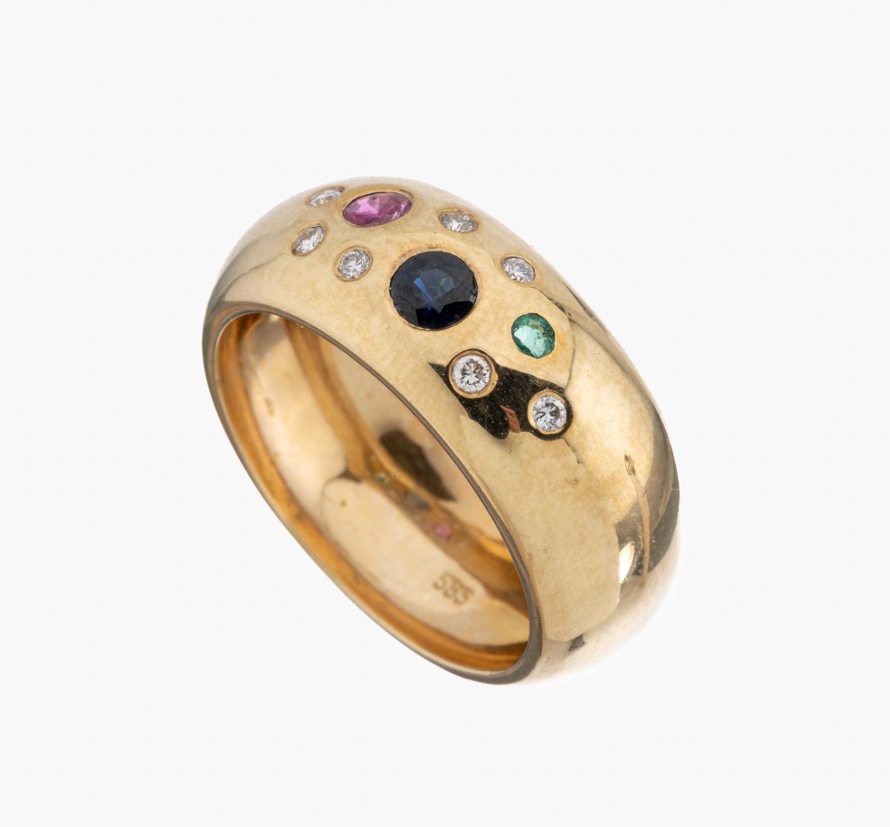 14 kt Gold Farbstein-Brillant-Ring, GG 585/000, je 1 rundfacett. Saphir, Smaragd und Rubin zus. ca. 0.10 ct, 7 Brillanten zus. ca. 0.07 ct Weiß/si, ...