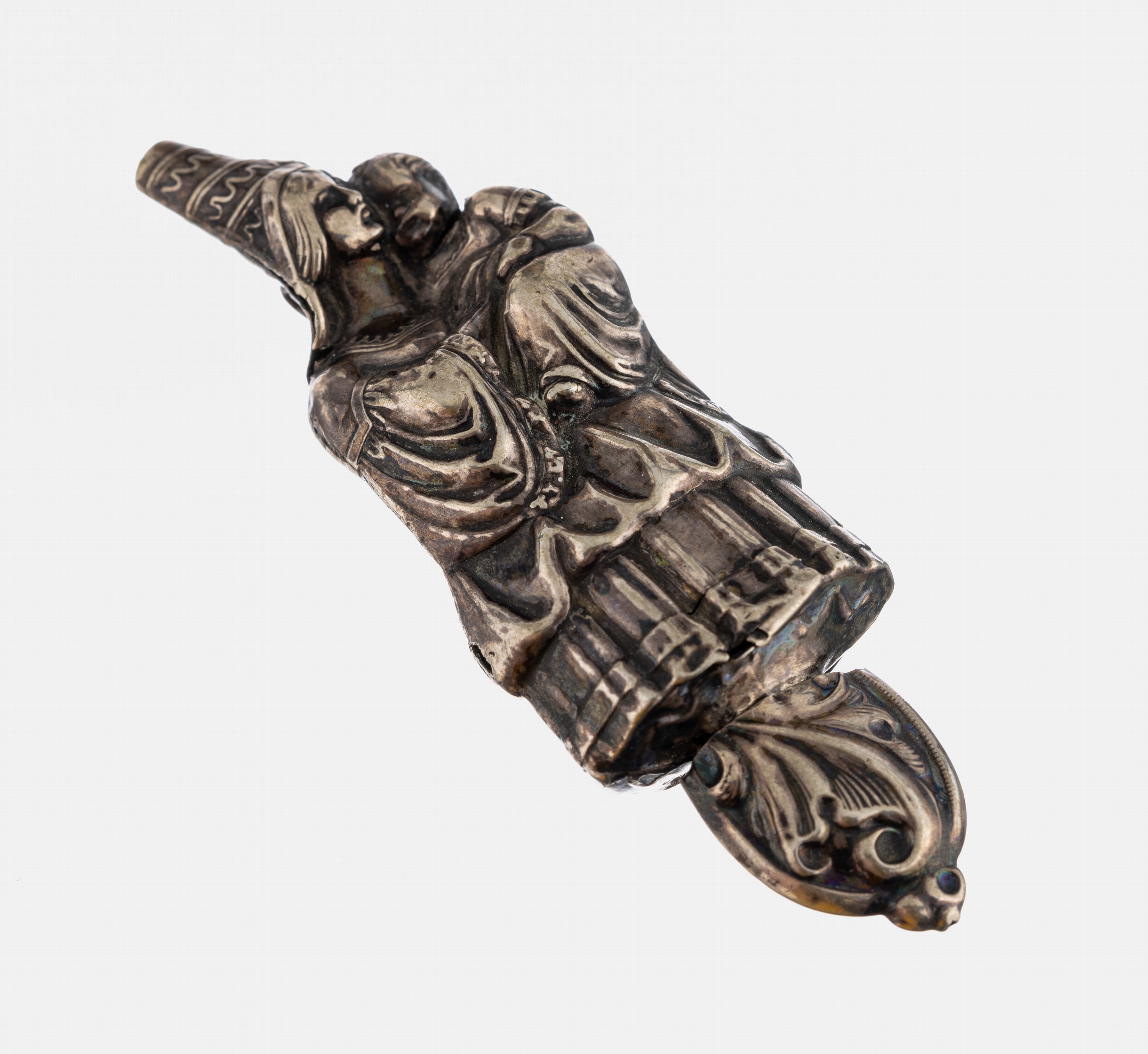 Biedermeier Nadelbehälter, um 1840-60, Silber gepr., Darstellung Mutter in Tracht mit Kind auf dem Arm, ca. 8.4 x 2.5 cm, Anhängeöse sek.