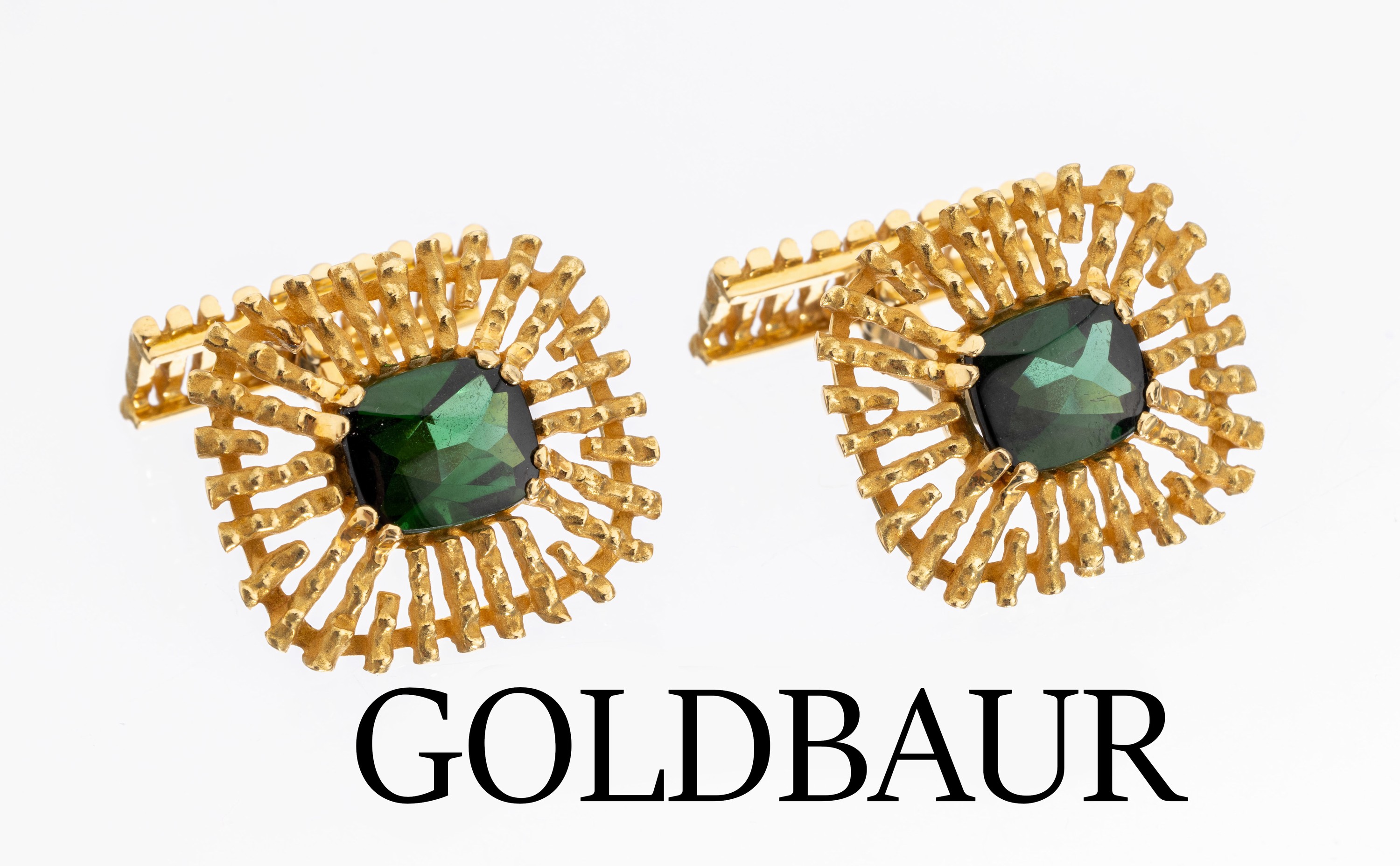 Paar 18 kt Gold Turmalin-Manschettenknöpfe, GG 750/000, abstrakte Gestaltung, 2 ovale Turmaline im Bufftop Schliff zus. ca. 4.00 ct,ca. 25.4 g, ...