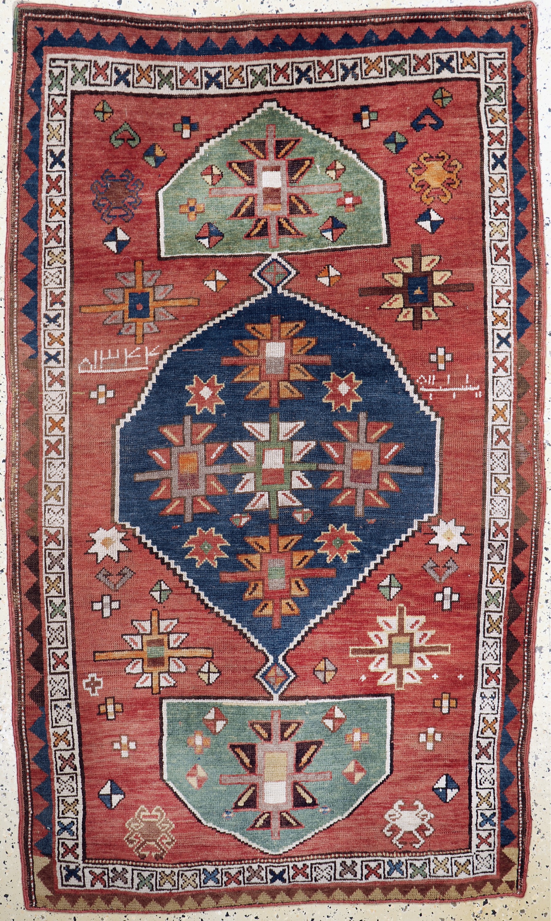 Kazak alt, Kaukasus, datiert 1344(1923), Wolle auf Wolle, ca. 184 x 110 cm, EHZ: 3(ohneFransen)