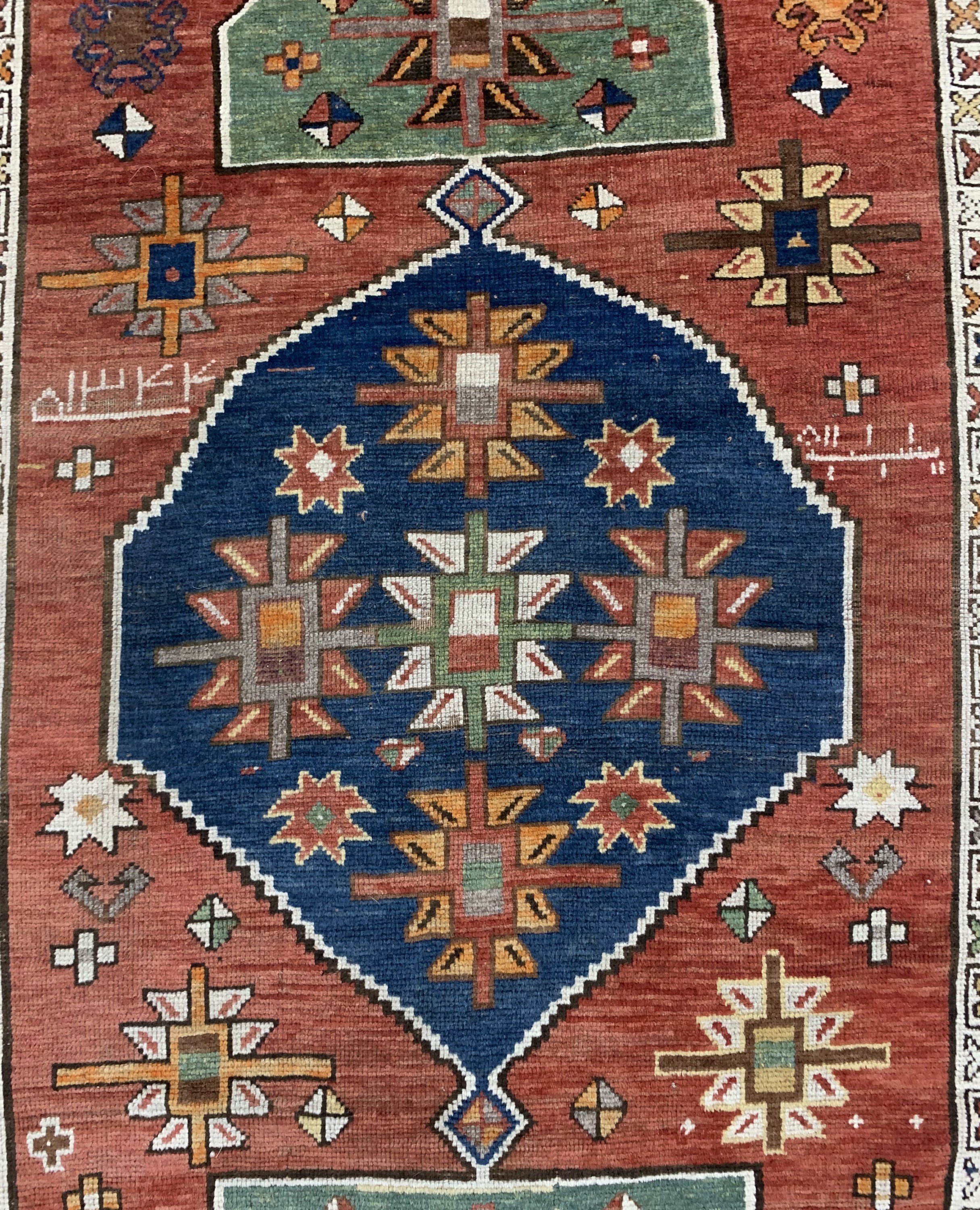 Detail c: Kazak alt, Kaukasus, datiert 1344(1923), Wolle auf Wolle, ca. 184 x 110 cm, EHZ: 3(ohneFransen)