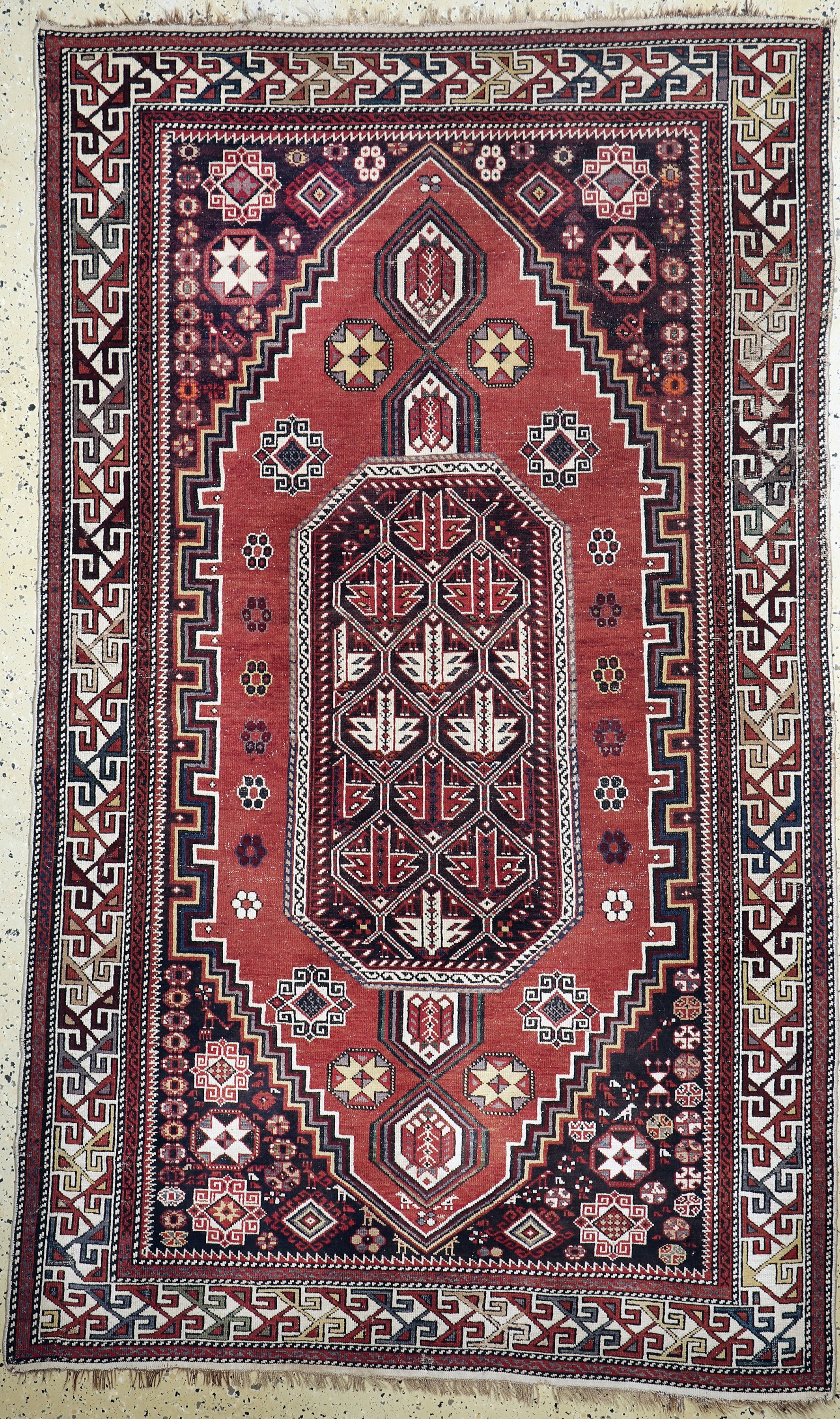 "Tachteh"Schirwan, Kaukasus, um 1900, Wolleauf Wolle, ca. 230 x 141 cm, EHZ: 3(geflickt).