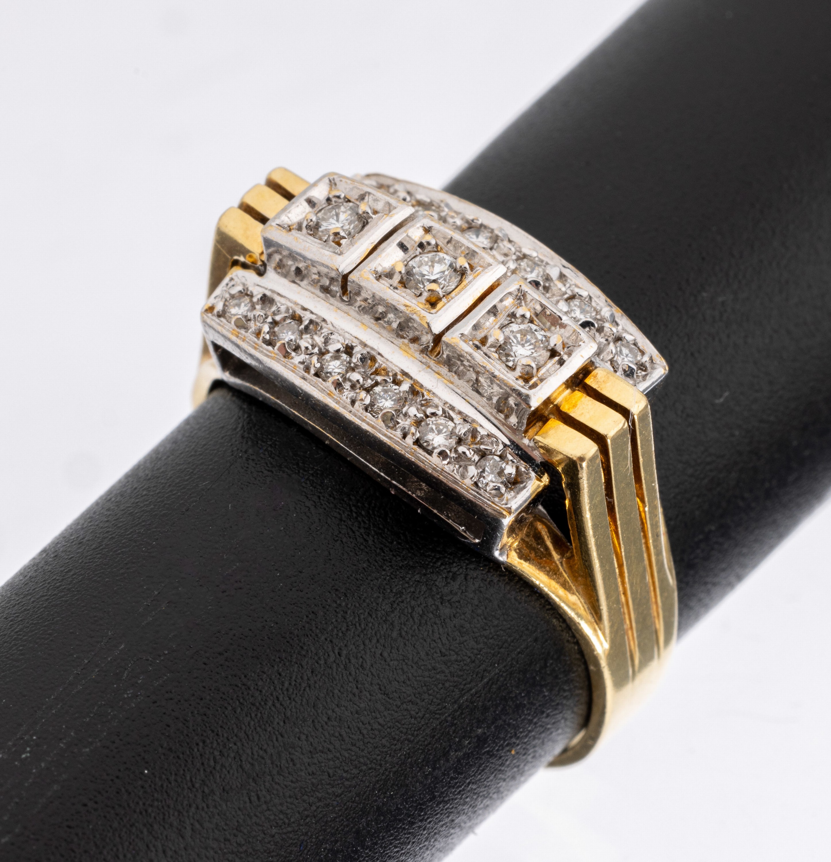 18 kt Gold Diamant Ring, GG/WG 750/000, 15 Diamanten in WG gefasst zus. ca. 0.21 ct Weiß/si, RW 58, ca. 6.6 g