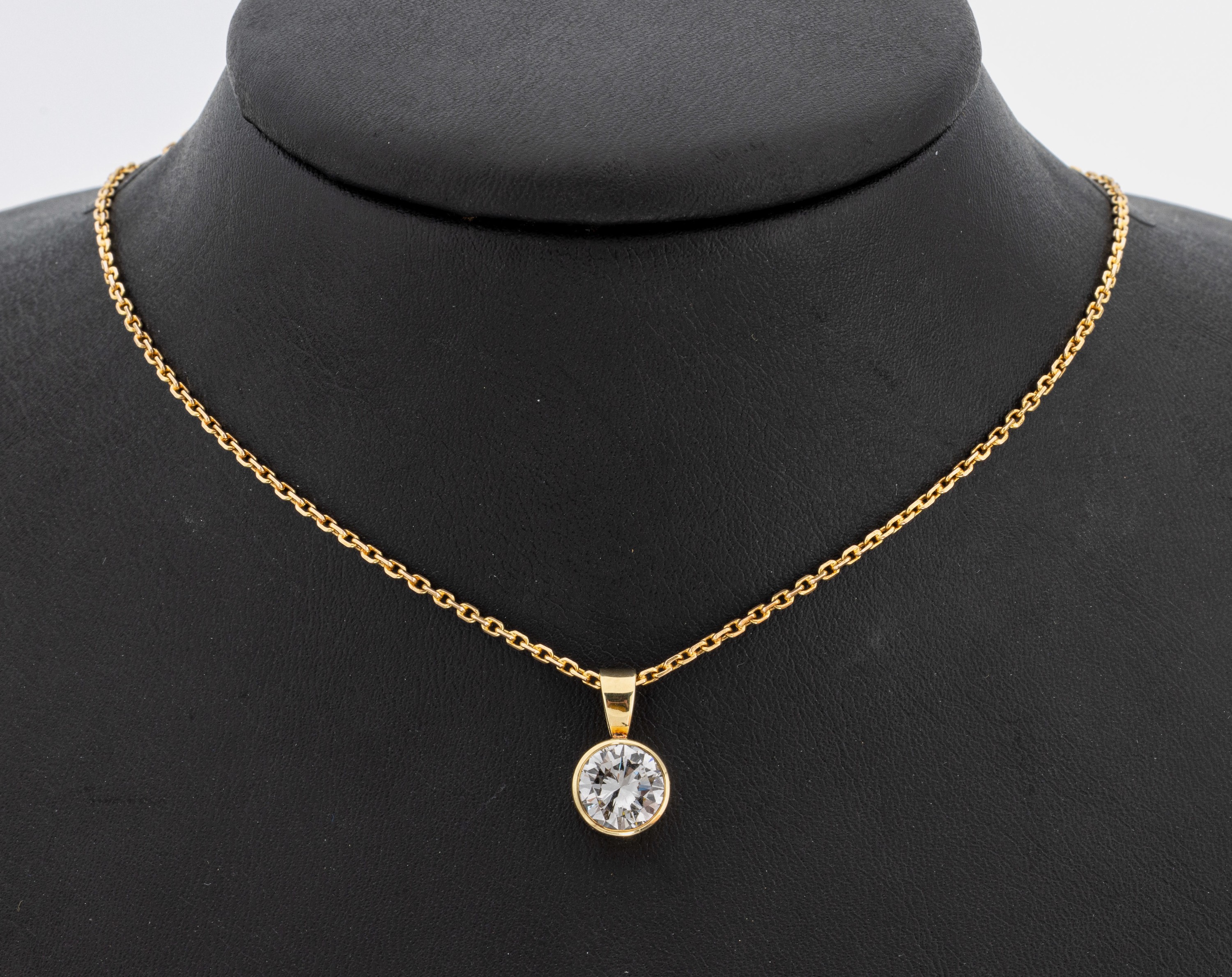 14 kt Gold Brillant-Collier, GG 585/000, Brillant ca. 2.05 ct l.get.Weiß/vs, an Kette L. ca. 38 cm, Federringschließe, ca. 5.6 g