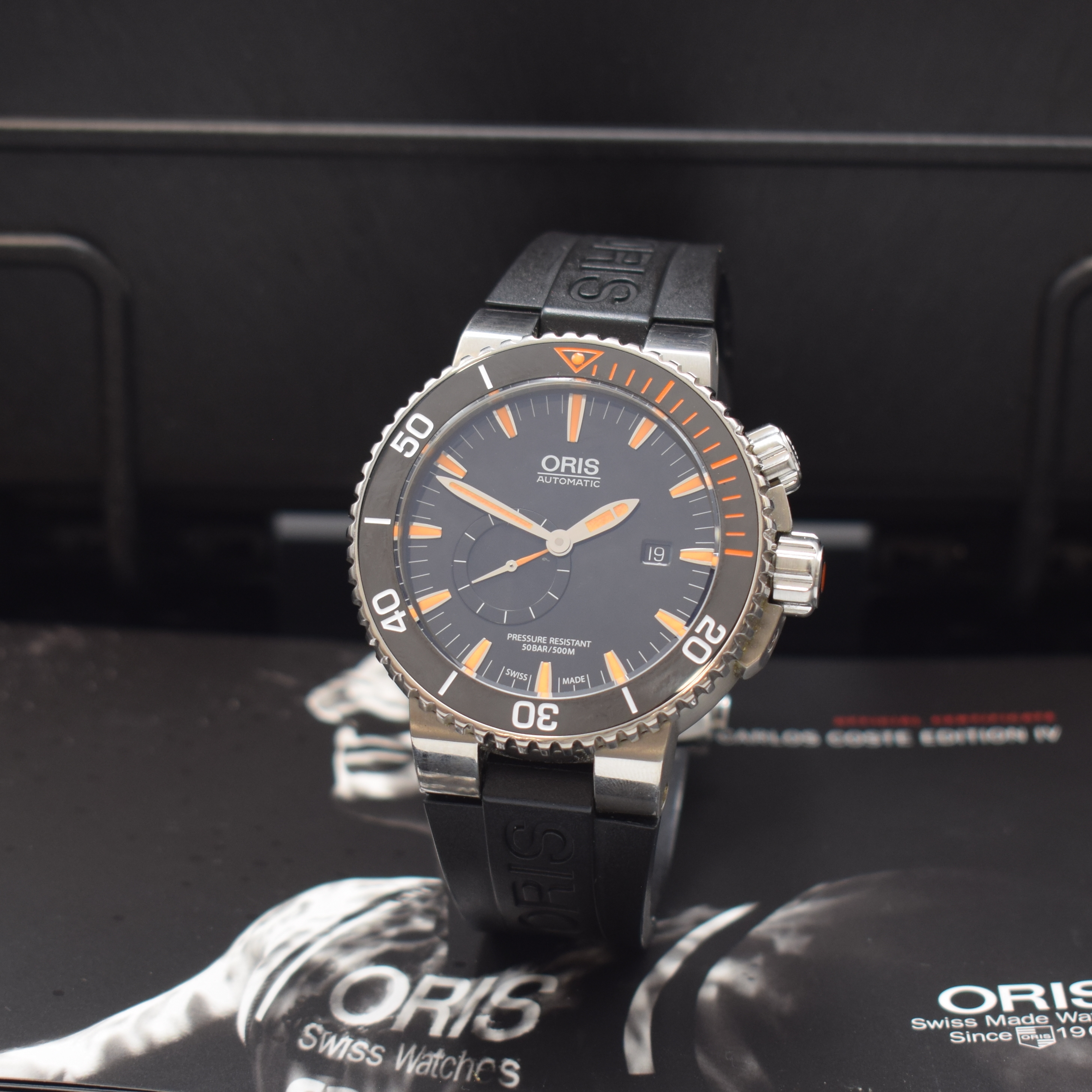 ORIS Carlos Coste limitierte Taucheruhruhr in Titan, Schweiz um 2020, Automatik, teils satiniertes Geh., Boden u. Kronen verschr., eins. drehb. ...