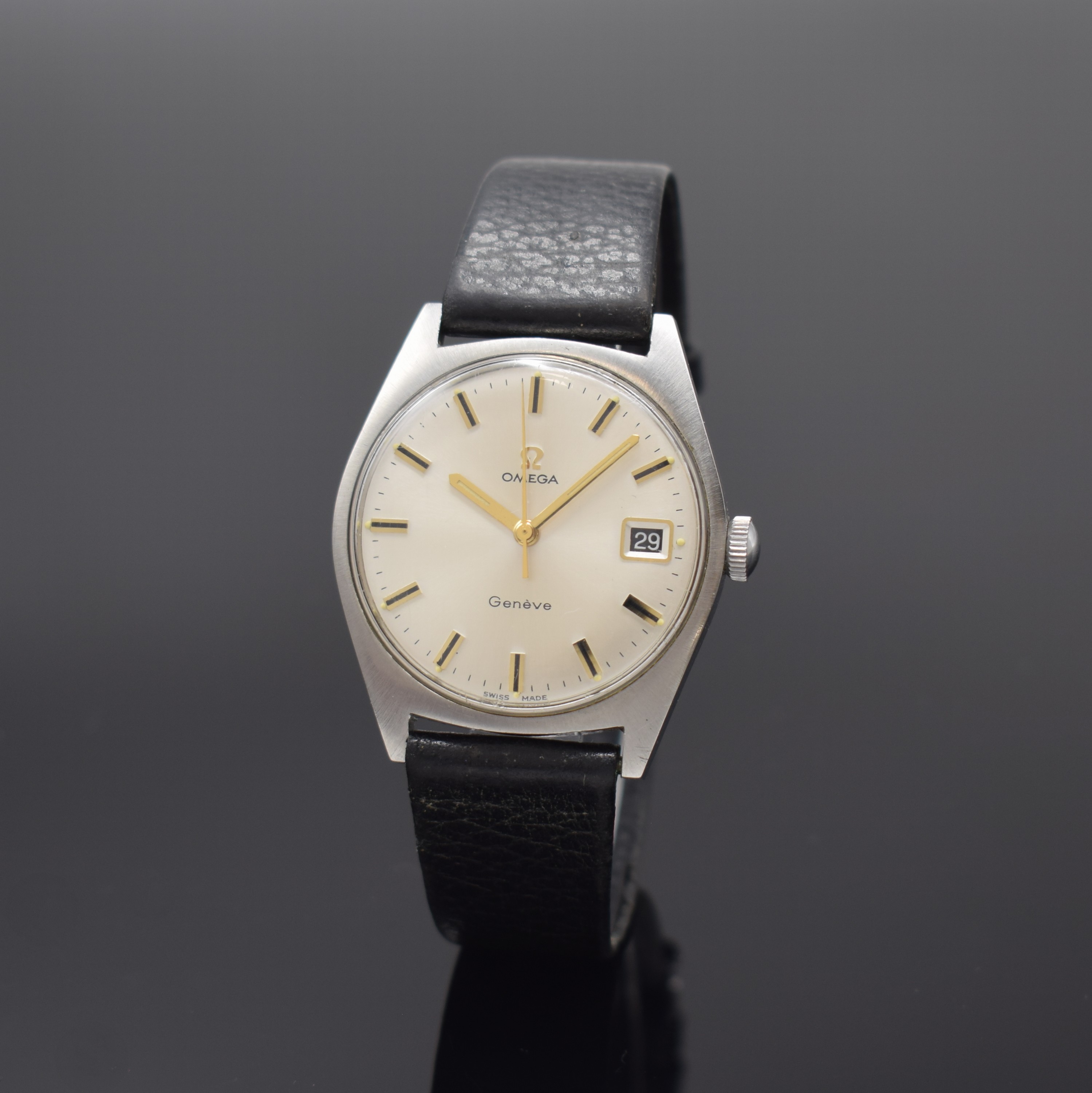 OMEGA Geneve Armbanduhr in Stahl Referenz 136.041, Schweiz um 1969, Handaufzug, 2-tlg. Geh., Boden m. Monogramm-Grav. verschr., silb. Zifferbl., ...