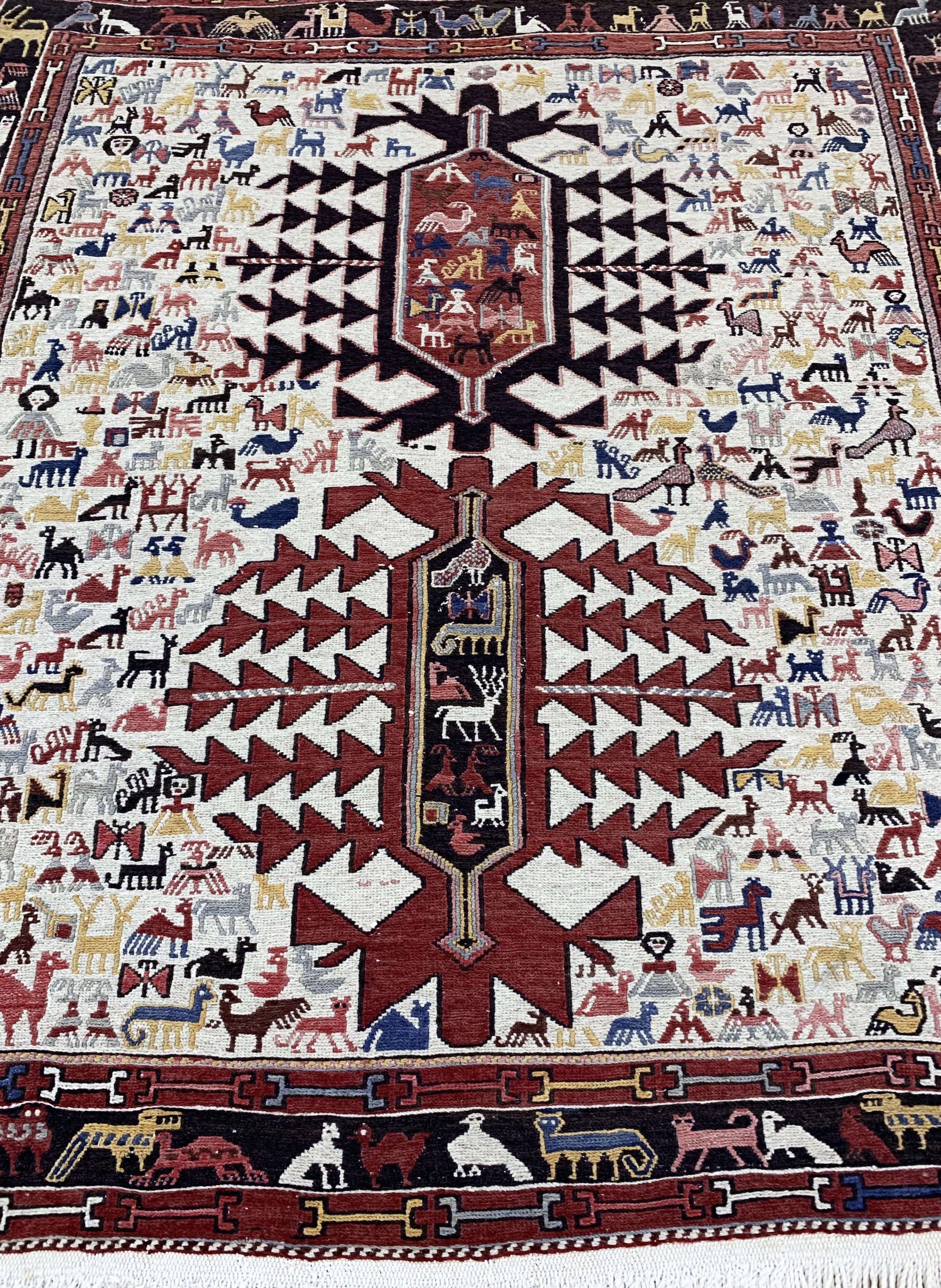 Detail c: 2 Lots Sumakh, Azerbaijan, Ende 20.Jhd, Baumwolle auf Baumwolle, ca. 130 x 120 cm & ca. 150 x 115 cm, EHZ: 2