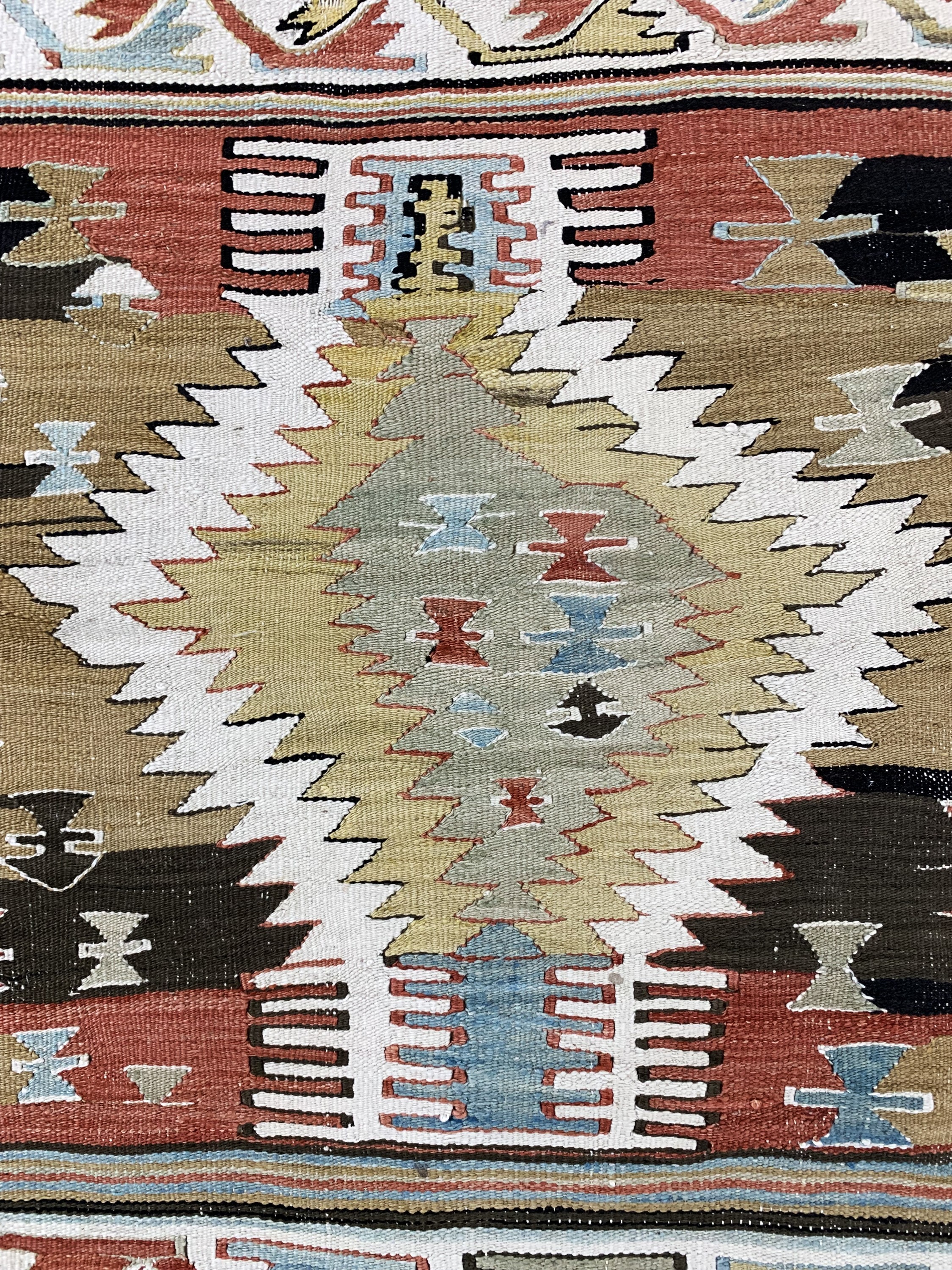 Detail b: Anatol Kelim, Türkei, um 1900, Wolle auf Wolle, ca. 120 x 100 cm, EHZ: 2