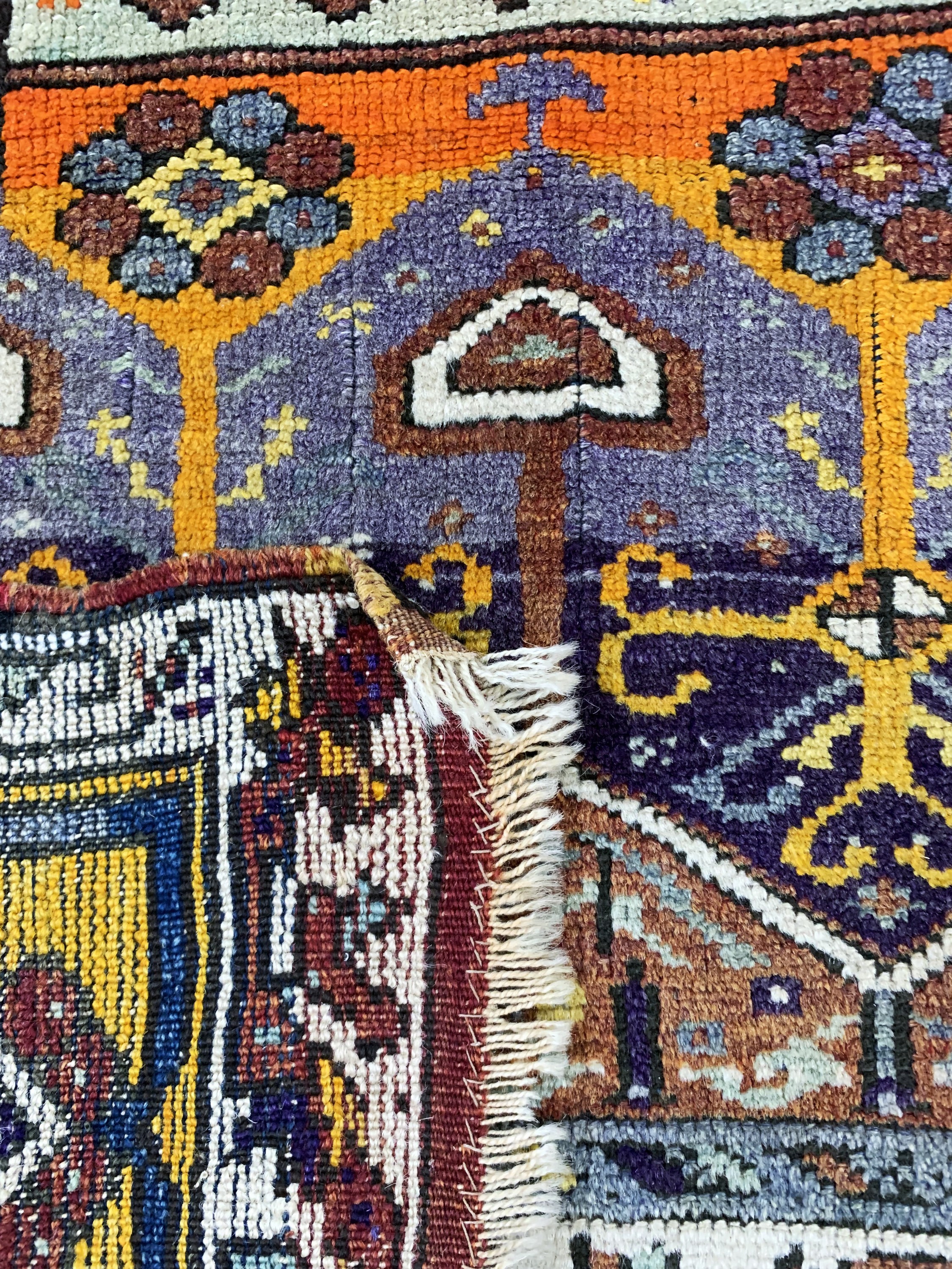 Detail e: Antiker Melas, Türkei, um 1900, Wolle auf Wolle, ca. 170 x 108 cm, EHZ: 2