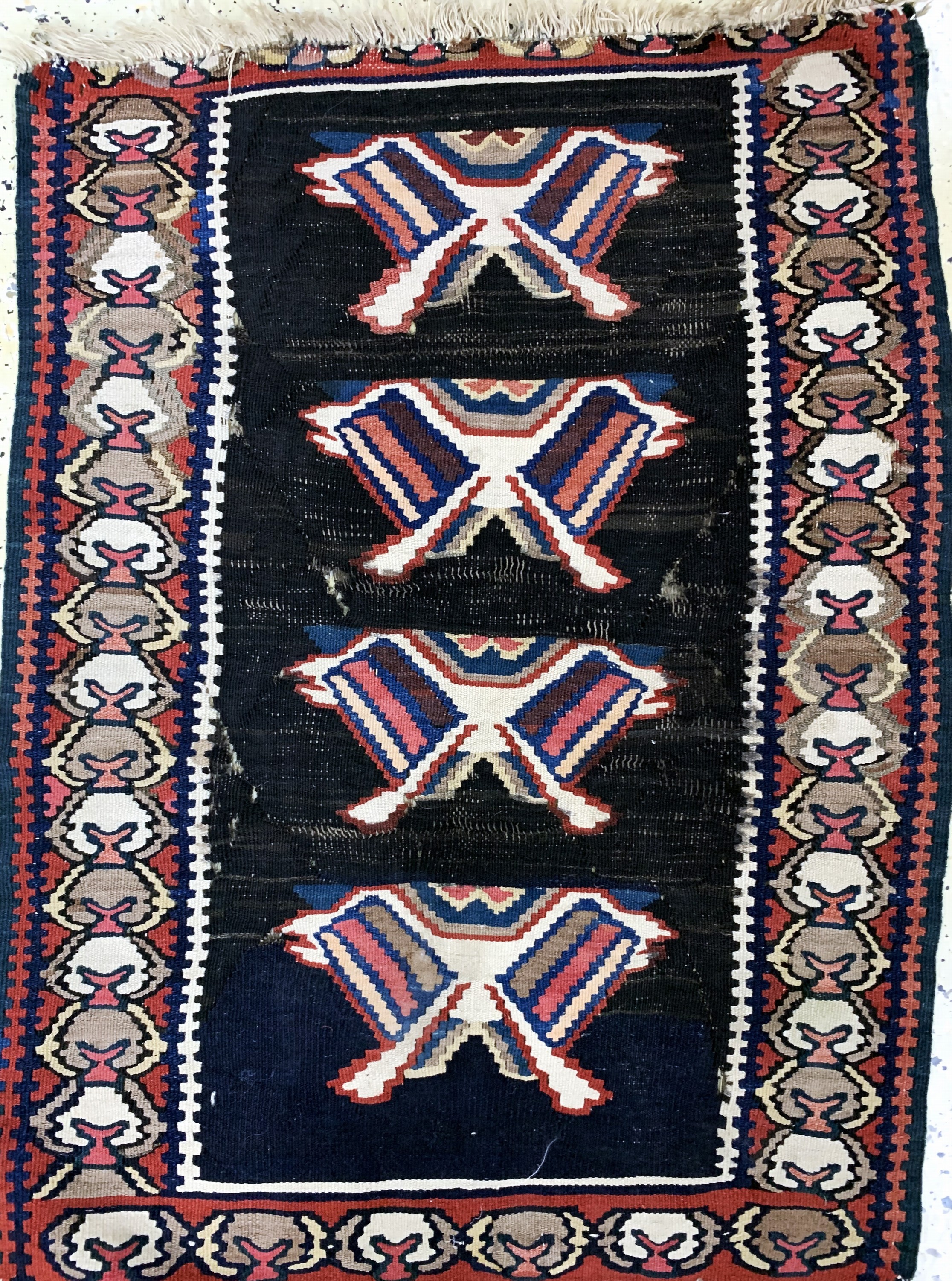 Detail c: 4 Lots Mafraschteile & Kelim, Schahsawan,Senneh Persien, 19.Jhd, Wolle auf Wolle, ca. 100 x 80 cm, EHZ: 2-3