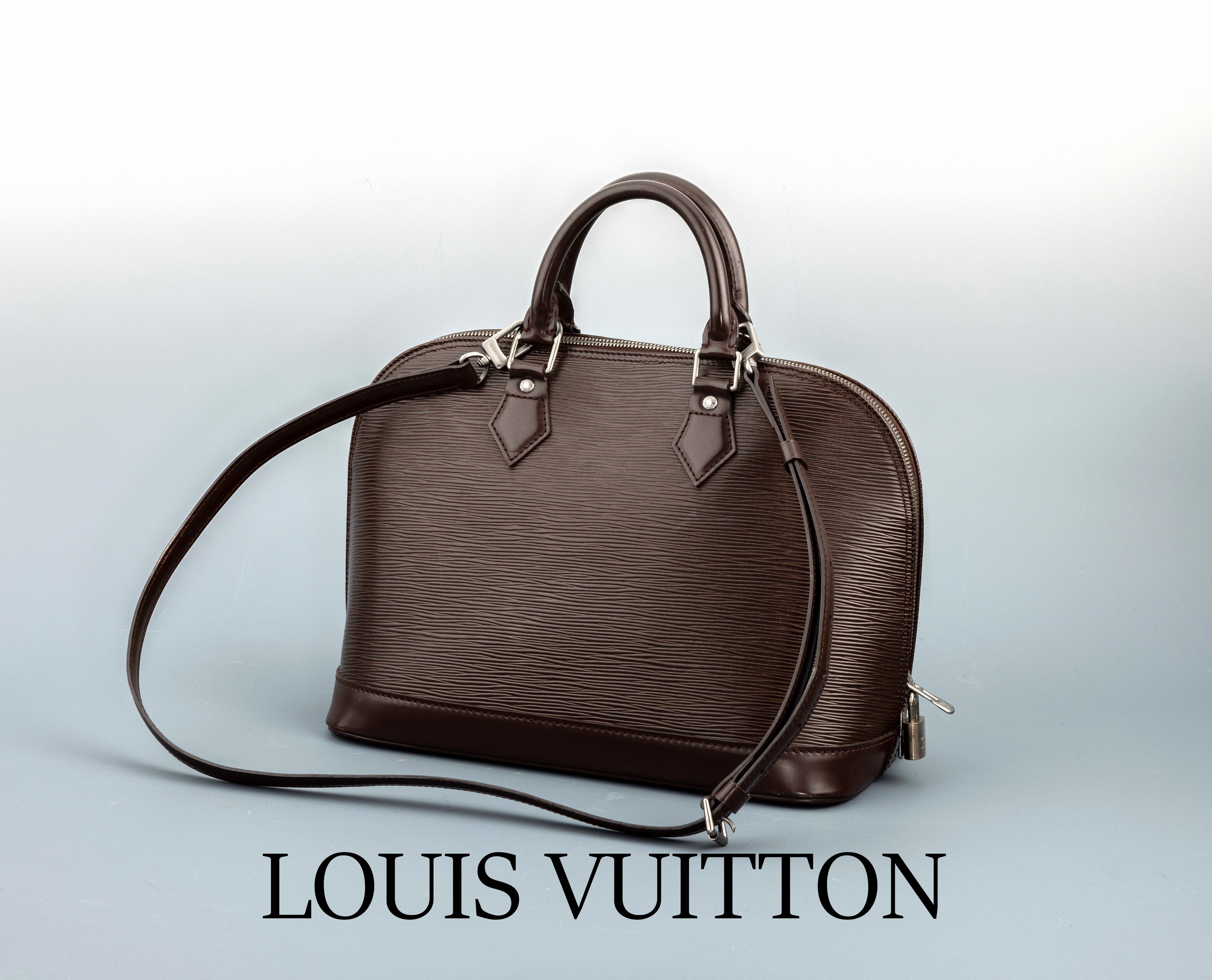 LOUIS VUITTON Tasche, Alma, schokobraunes Epileder, Monturen Metall, 2 Tragehenkel, abnehmbarer Schulterriemen, innen braunes Veloursleder, Schloss ...