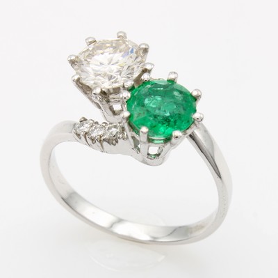 Image Ring mit Smaragd und Brillanten, WG 750/000, Smaragd ca. 1.10 ct, Solitär ca. 1.25 ...