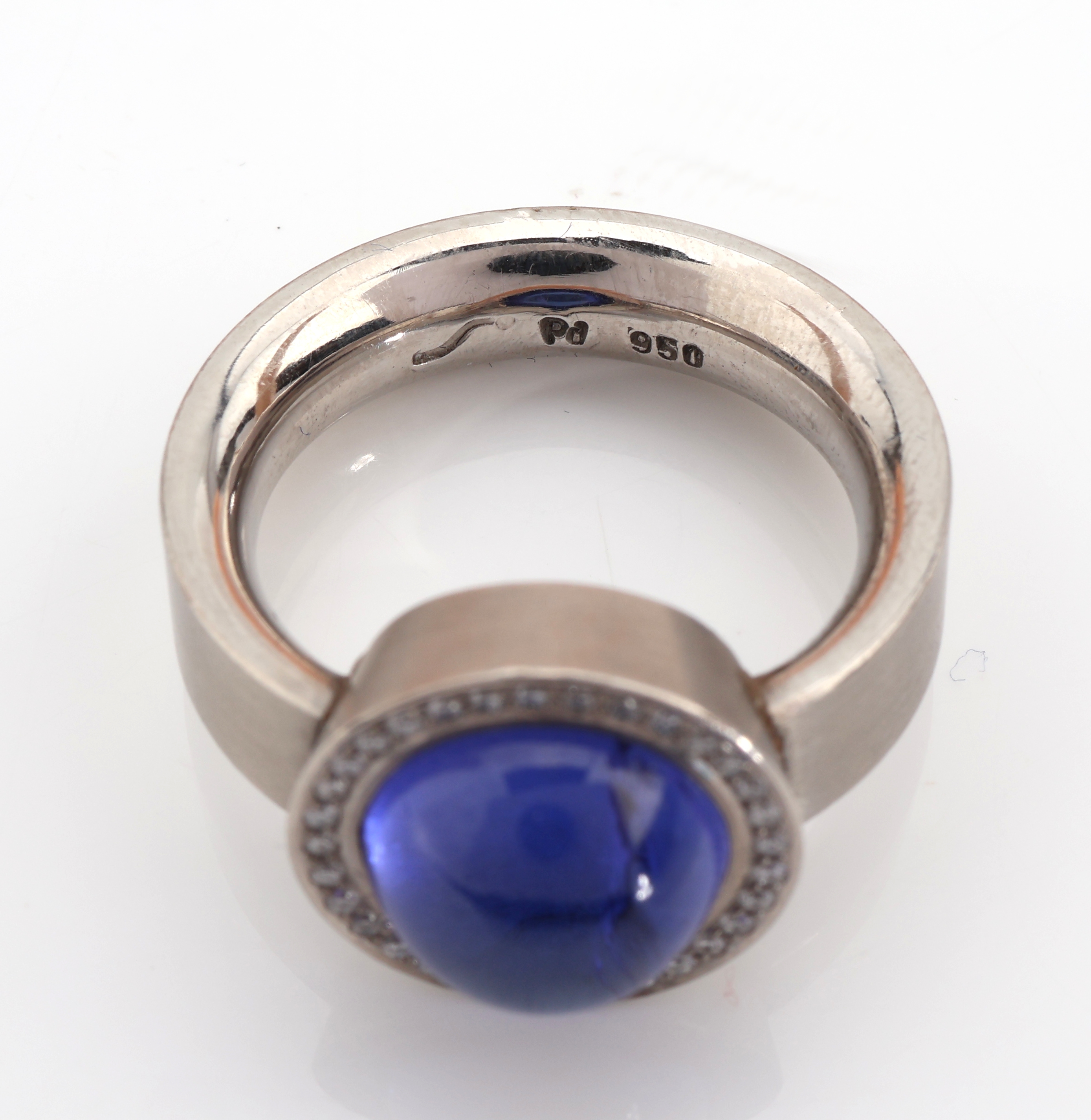 Detail a: Palladium Tansanit-Brillant-Ring, 950er Palladium, Tansanit Cabochon ca. 3.80 ctumgeben von Brillanten zus. ca. 0.21 ct Weiß/si, ca. 11.5 g, RW 53