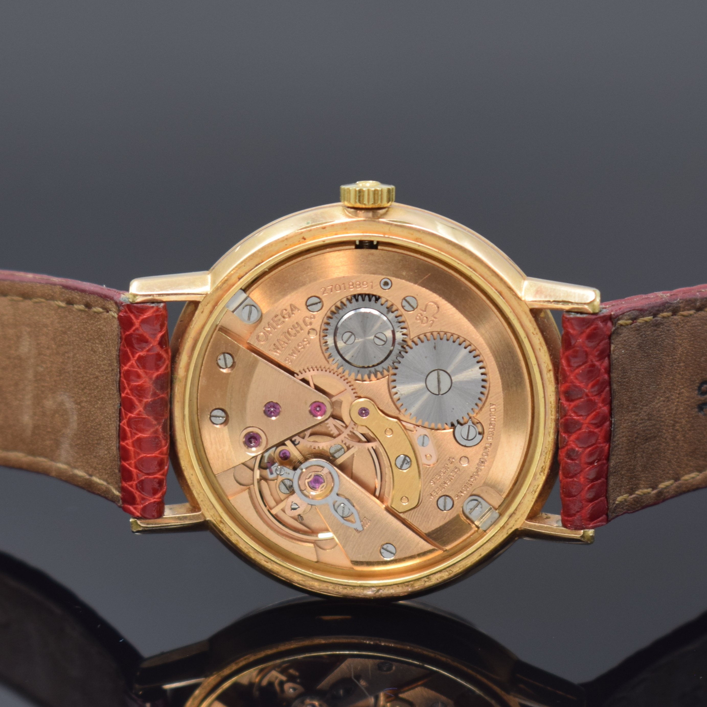 Detail d: OMEGA Geneve Herrenarmbanduhr Referenz 131.019, Schweiz um 1968, Handaufzug, verg. Geh., Edelstahlboden aufgedr., silb. Zifferbl. bezeichnet ...