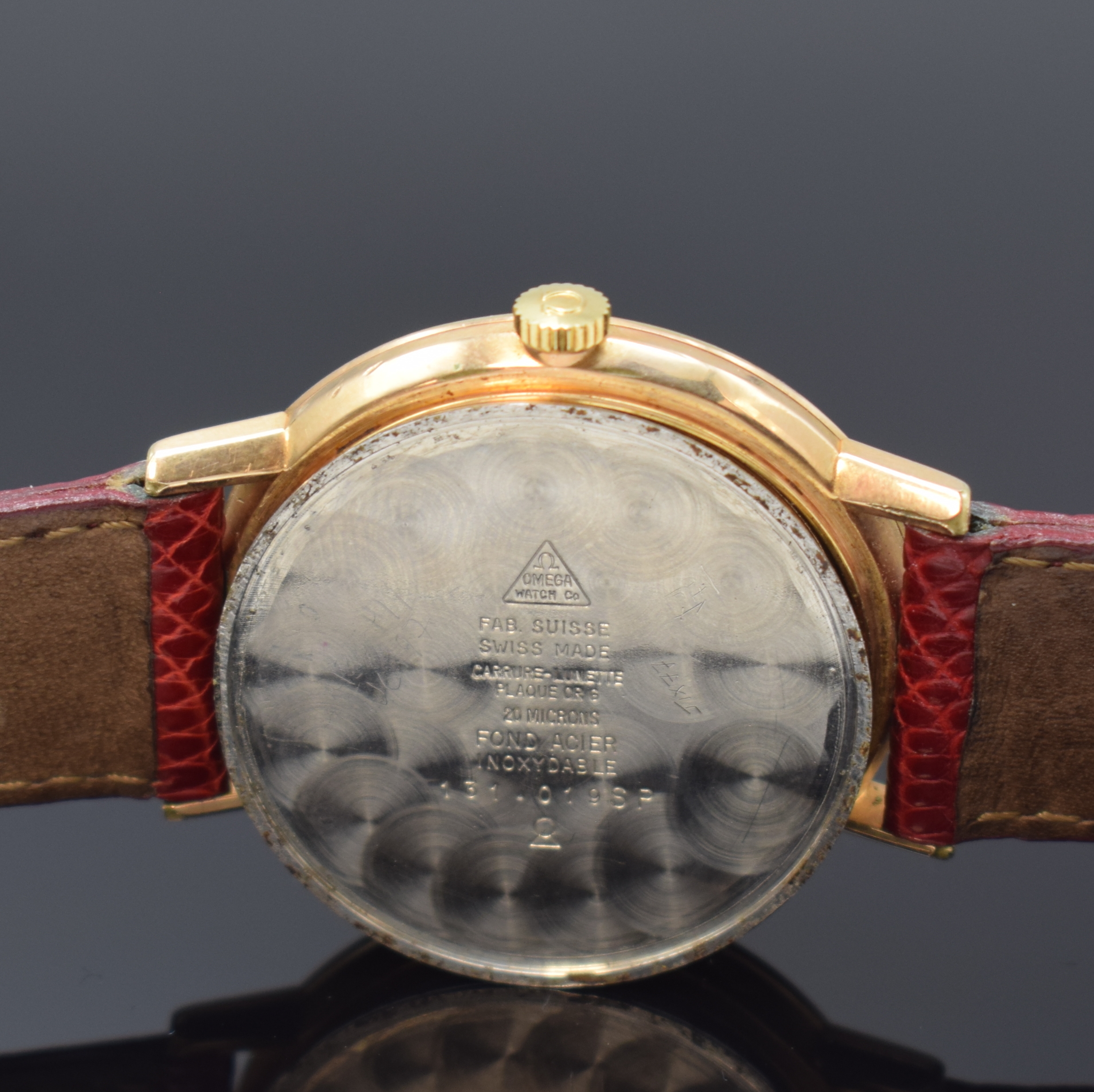 Detail e: OMEGA Geneve Herrenarmbanduhr Referenz 131.019, Schweiz um 1968, Handaufzug, verg. Geh., Edelstahlboden aufgedr., silb. Zifferbl. bezeichnet ...