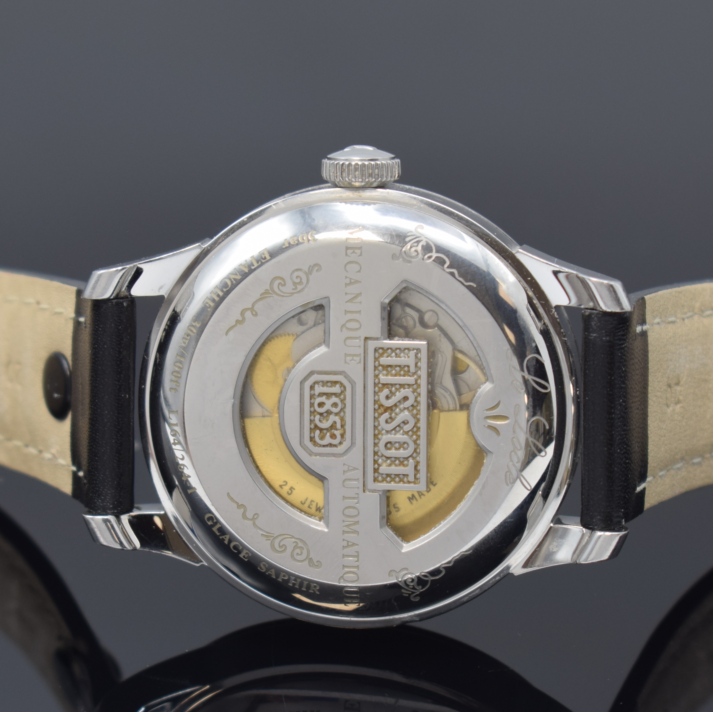 Detail c: TISSOT Le Locle Herrenarmbanduhr in Stahl Referenz L164/264-1, Schweiz um 2010, Automatik, 3-teil. Geh., Boden aufgedr., silb. Zifferbl. farbl. get. ...