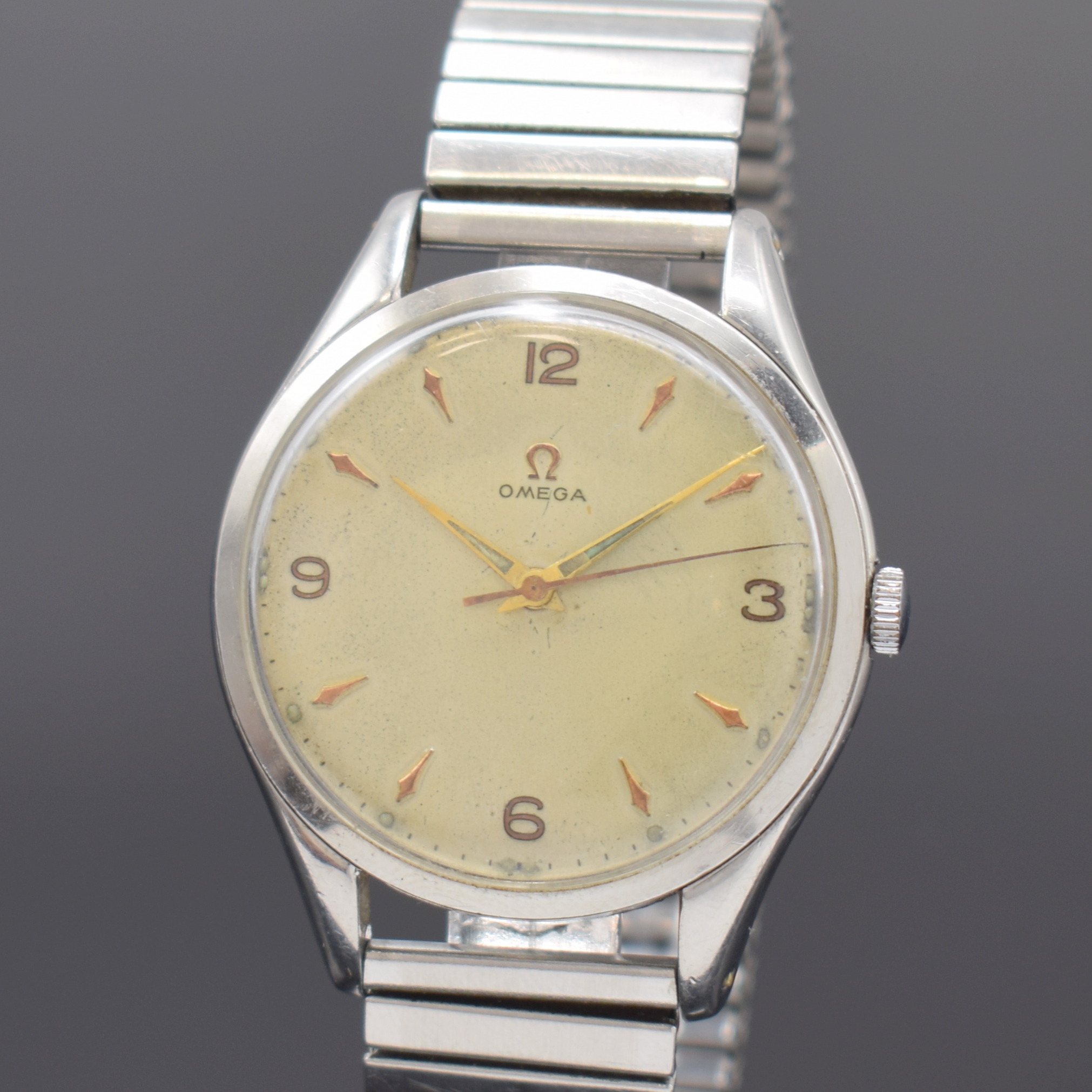 Detail a: OMEGA Classic "Jumbo" Herrenarmbanduhr in Stahl Referenz 2506-5, Schweiz um 1948, Handaufzug, Boden aufgedr., neutr. Flexband, silb. ...