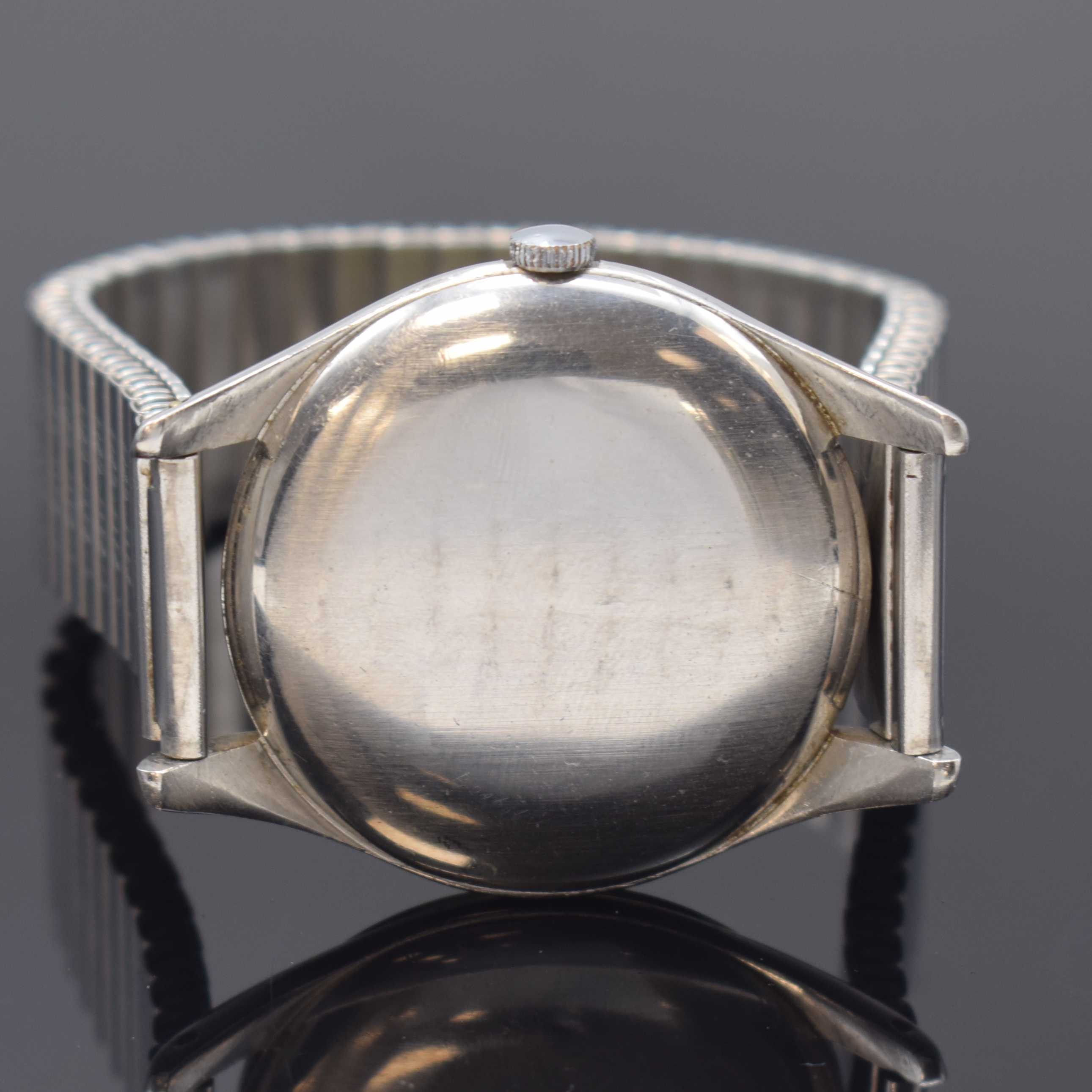 Detail c: OMEGA Classic "Jumbo" Herrenarmbanduhr in Stahl Referenz 2506-5, Schweiz um 1948, Handaufzug, Boden aufgedr., neutr. Flexband, silb. ...