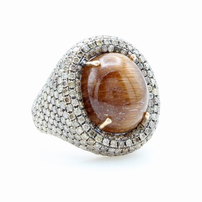 26844795b - Ring mit Rutilquarz und Diamanten, RG 750/ 000, ovaler Quarz in Krappenfassung ca. 18.63 ...