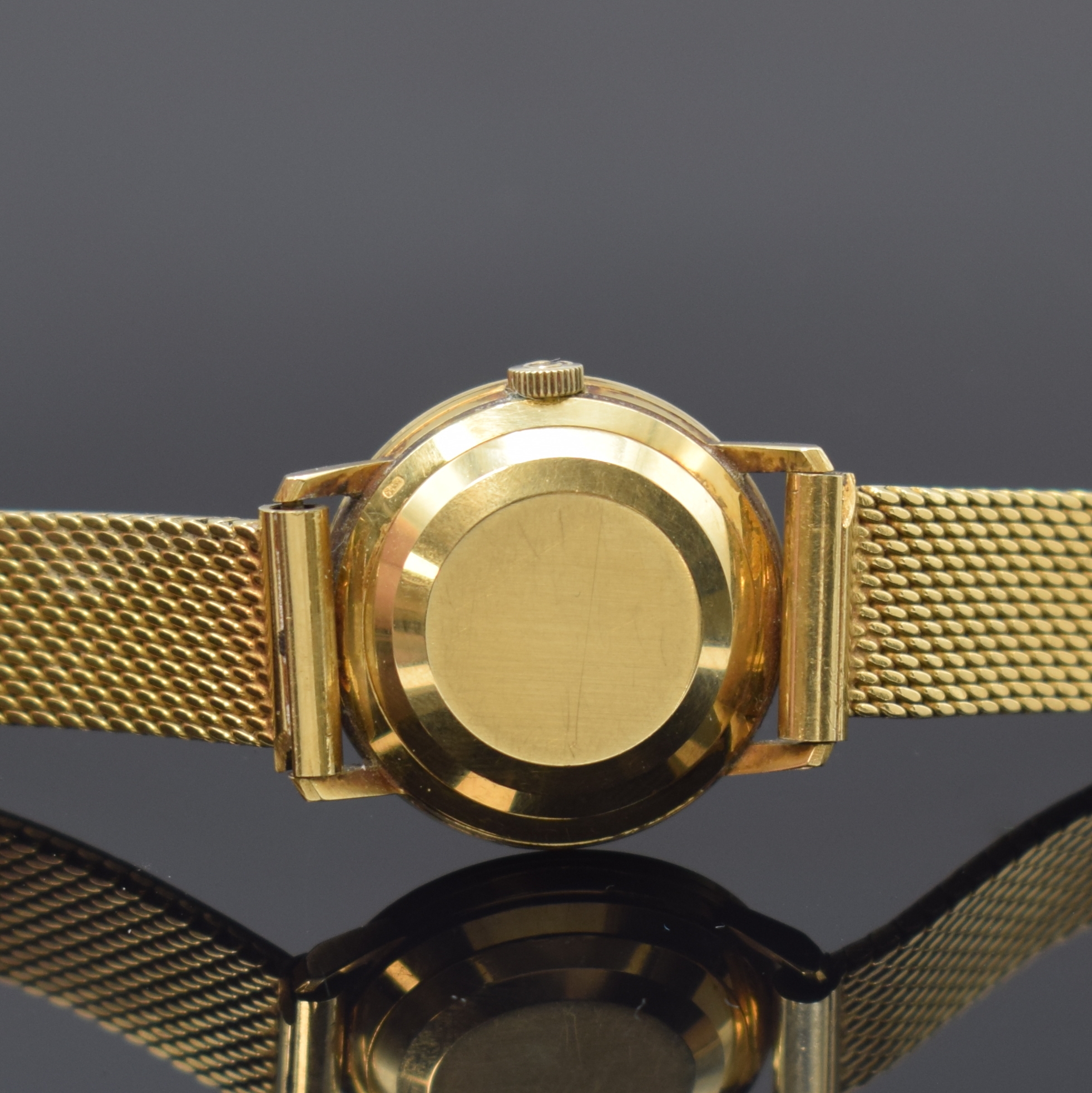 Detail d: OMEGA De Ville Damenarmbanduhr in GG 750/000, Schweiz um 1968, Automatik, Boden aufgedr., neutr. Goldband, gold. Zifferbl. m. röm. Zahlen, schwarze ...