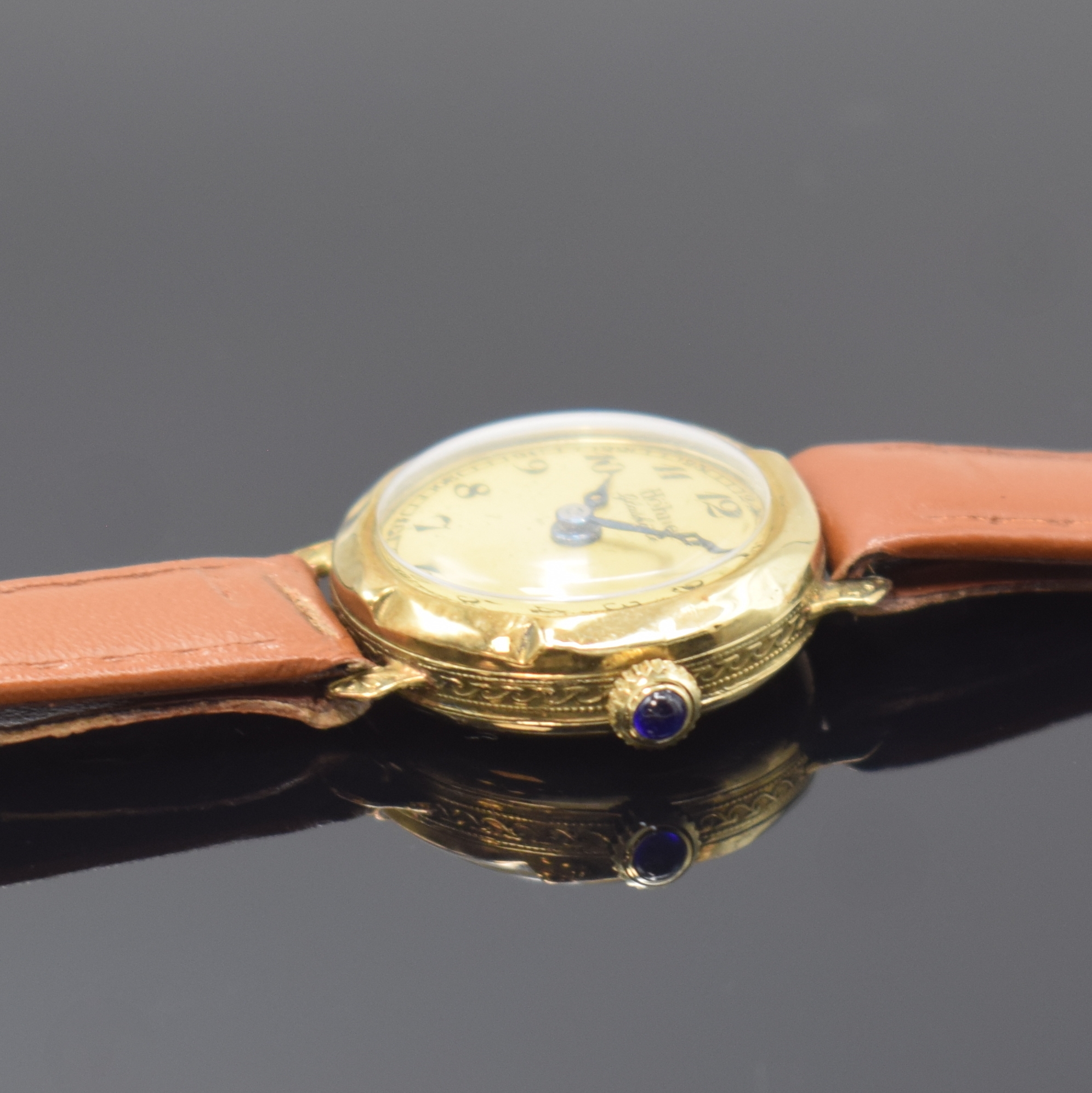 Detail b: HÖHNEL GLASHÜTTE frühe Damenarmbanduhr in GG 585/000, Deutschland um 1925, Handaufzug, Boden aufgedr., Schmuckkrone, champagnerfarb. Zifferbl. m. ...