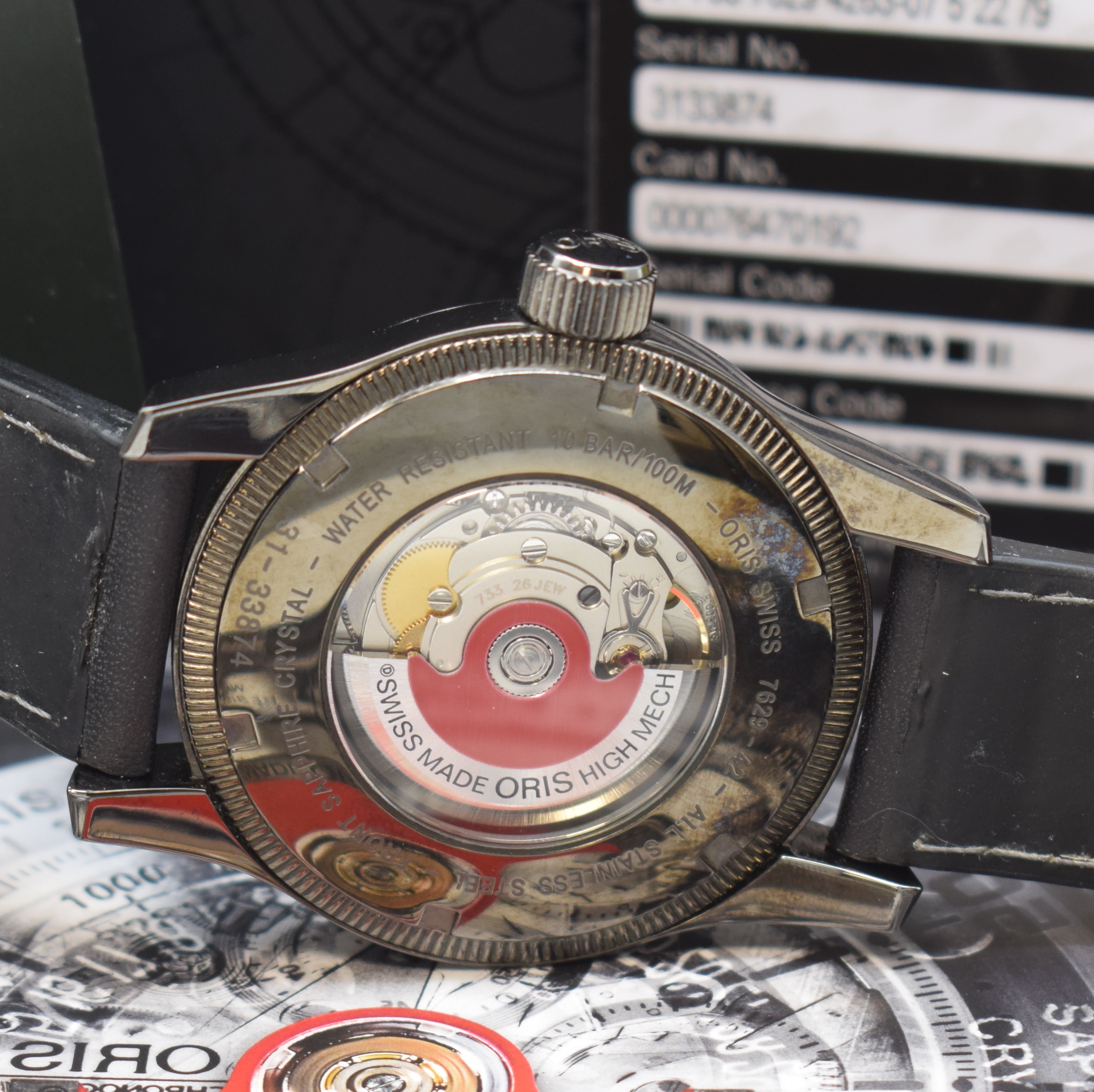 Detail d: ORIS Herrenarmbanduhr Big Crown Referenz 7629-42, Automatik, PVD beschichtetes Edelstahlgeh. inkl. orig. Lederband m. orig. Dornschl., beids. vergl., ...