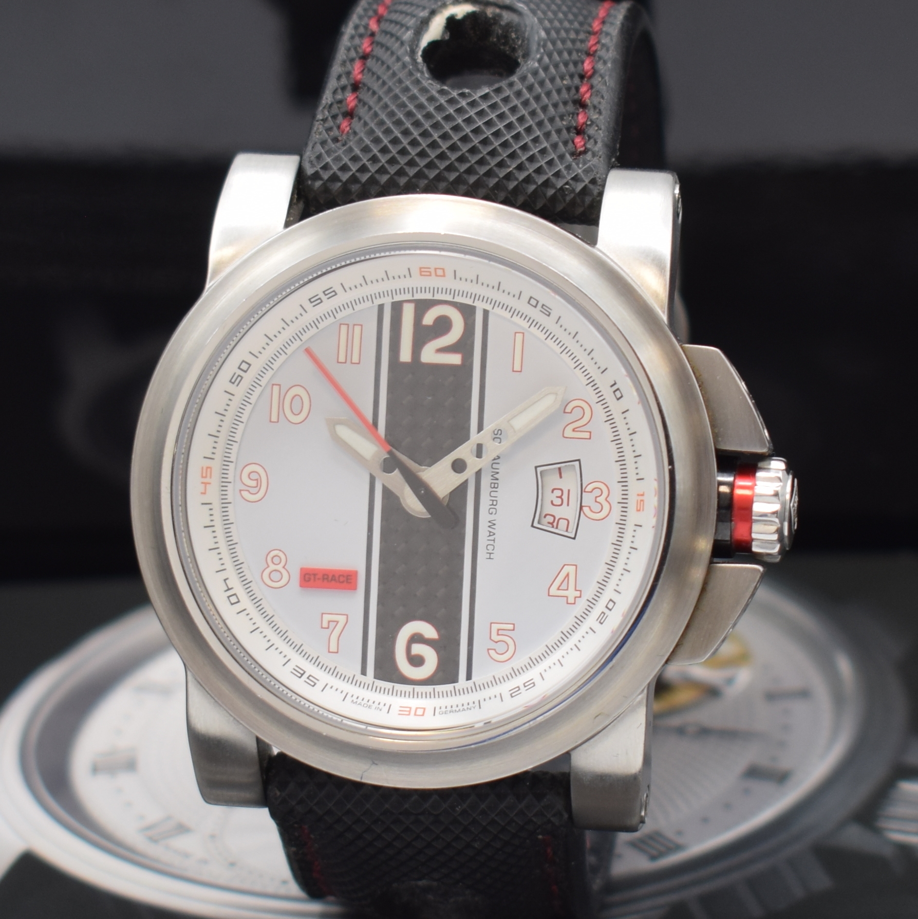 Detail a: SCHAUMBURG WATCH Herrenarmbanduhr GT RaceClub Referenz 011/Gt One, Automatik, Edelstahlgeh. inkl. orig. Band m. dopp. Faltschl., beids. vergl., Boden ...