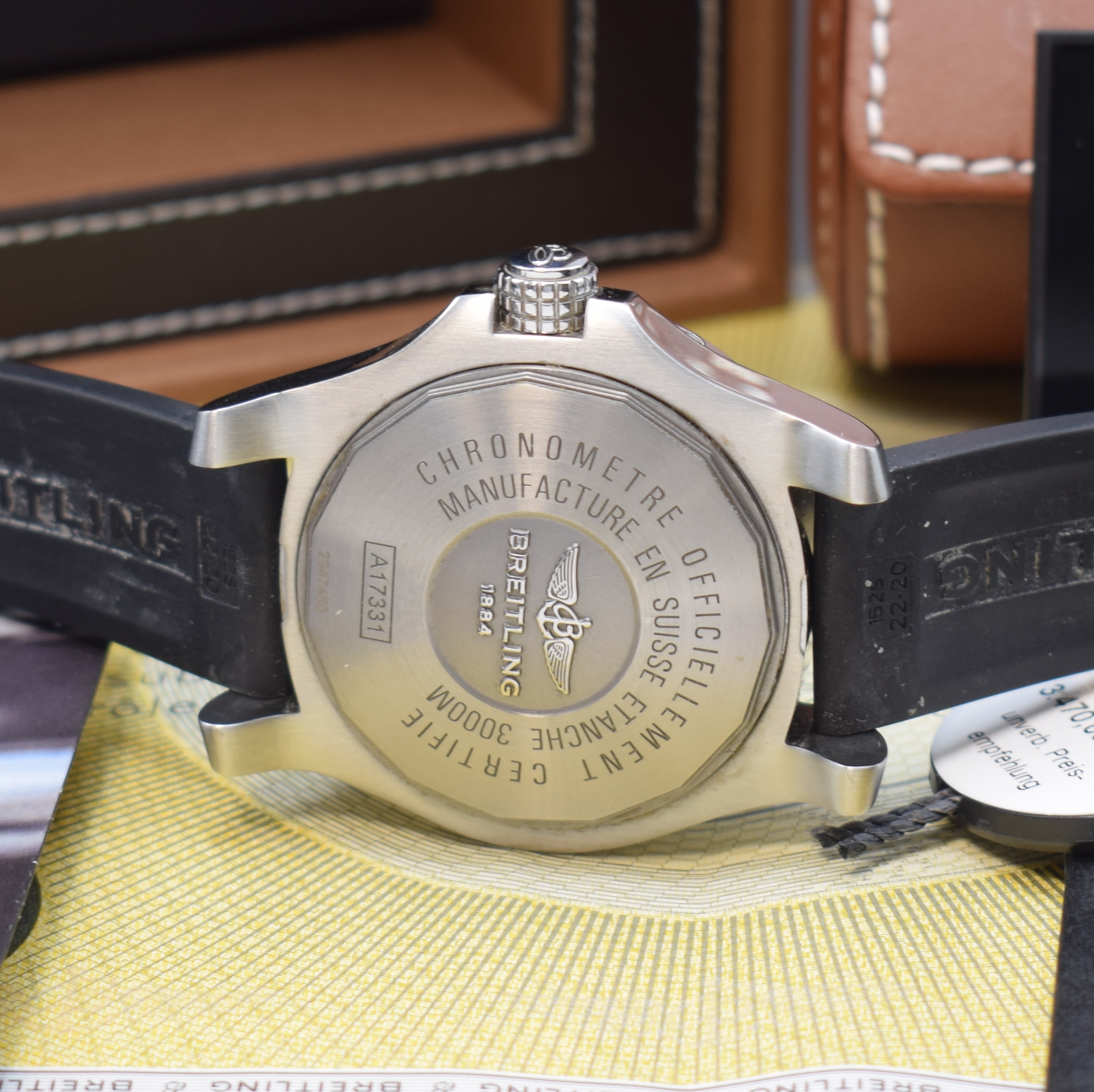 Detail d: BREITLING Herrenarmbanduhr Avenger II Seawolf Referenz A17331, Automatik, Chronometer in Edelstahl inkl. orig. Kautschukband m. orig. Dornschl., ...
