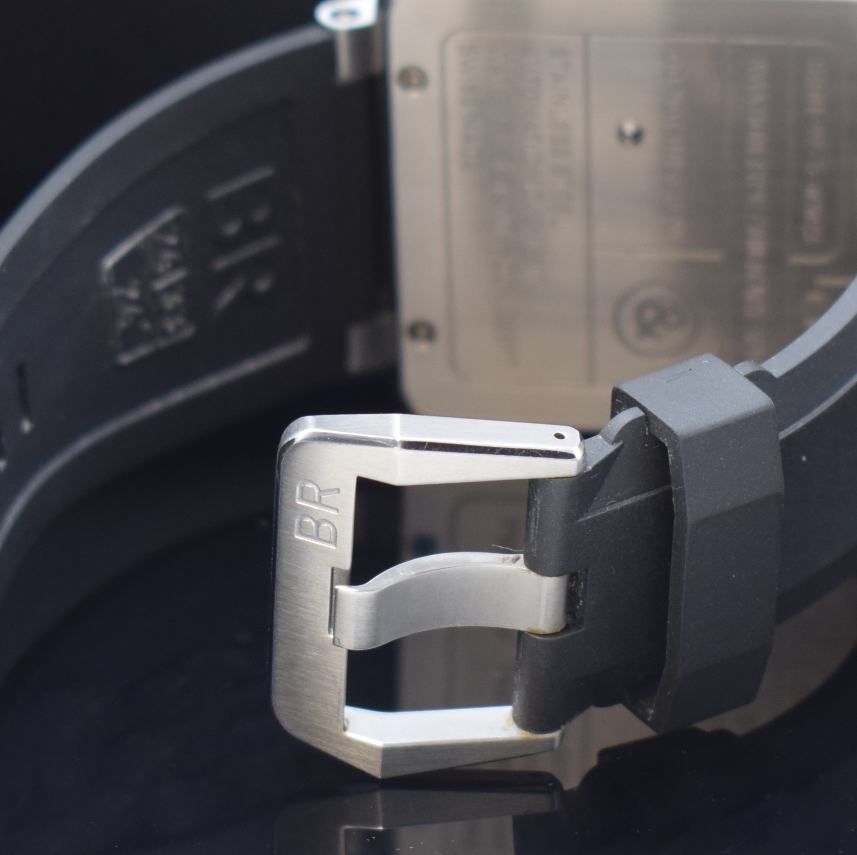 Detail b: BELL & ROSS Herrenarmbanduhr Referenz BR01-92, Automatik, Edelstahlgeh. inkl. Kautschukband m. orig. Dornschl., Anz. v. Std., Min. und Zentralsek., ...