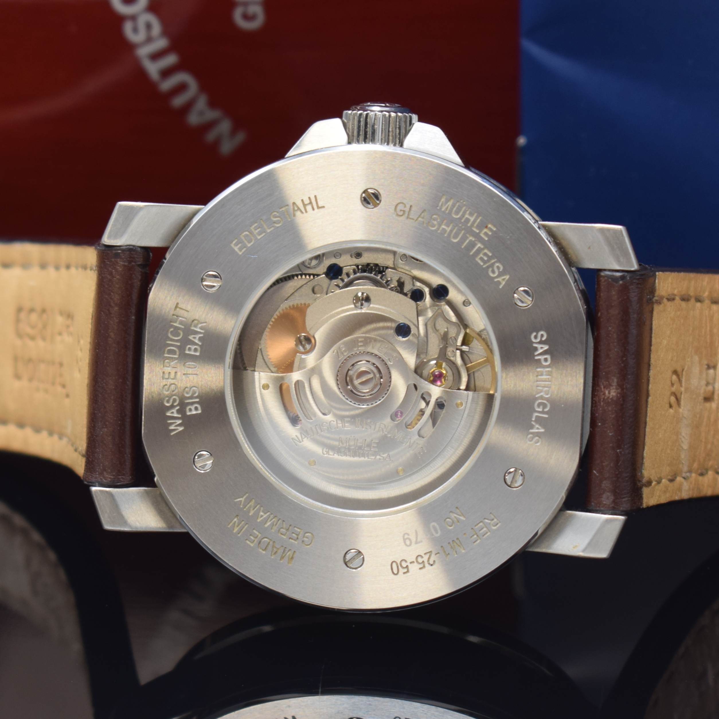 Detail d: MÜHLE GLASHÜTTE Herrenarmbanduhr M 29 Classic Referenz M1-25-57 LB, Automatik, Edelstahlgeh. inkl. orig. Lederband m. orig. Dornschl., beids. ...