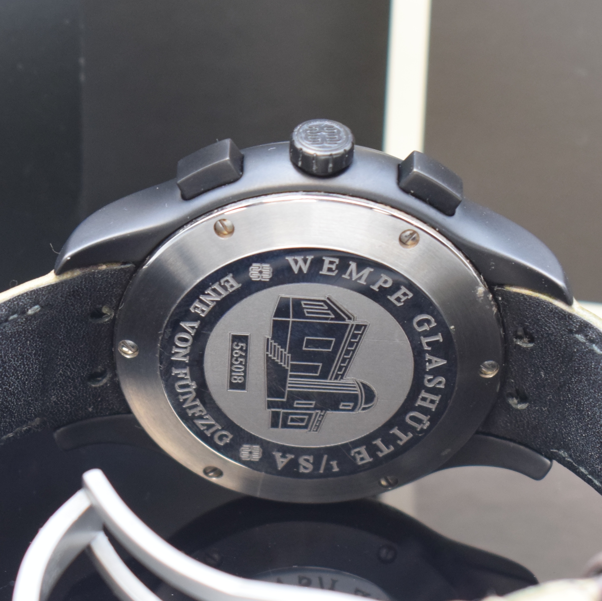 Detail e: WEMPE ZEITMEISTER seltener, auf 50 Stück limitierter Armbandchronometer mit Chronograph, Automatik, Keramikgeh. inkl. orig. Camouflage-Lederband m. ...
