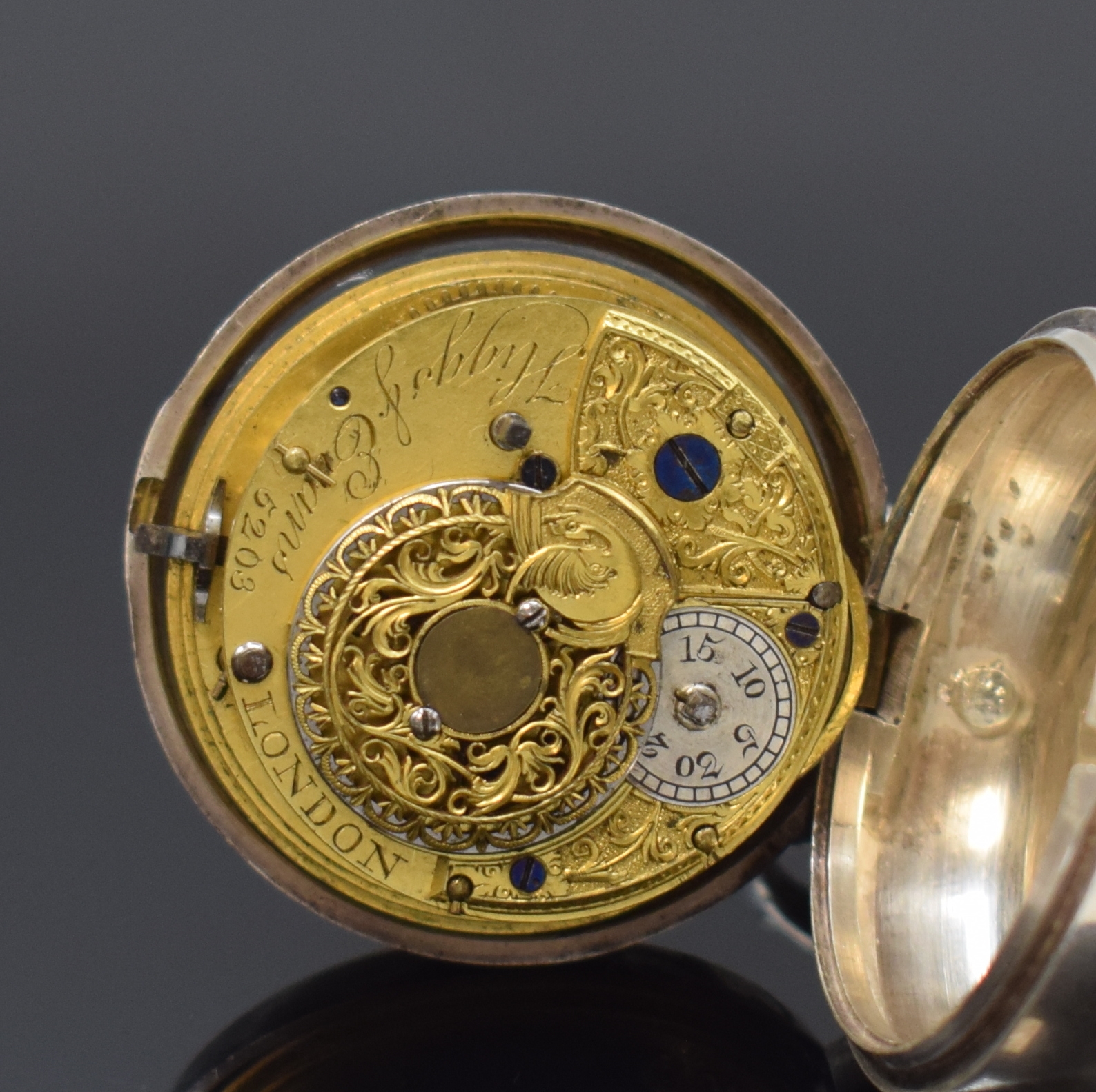 Detail f: HIGGS & EVANS Taschenuhr mit Zylinderhemmung und 2 Übergehäusen in Silber, England um 1785, Außengeh. Hallmark London 1785, beide Innengeh. ...